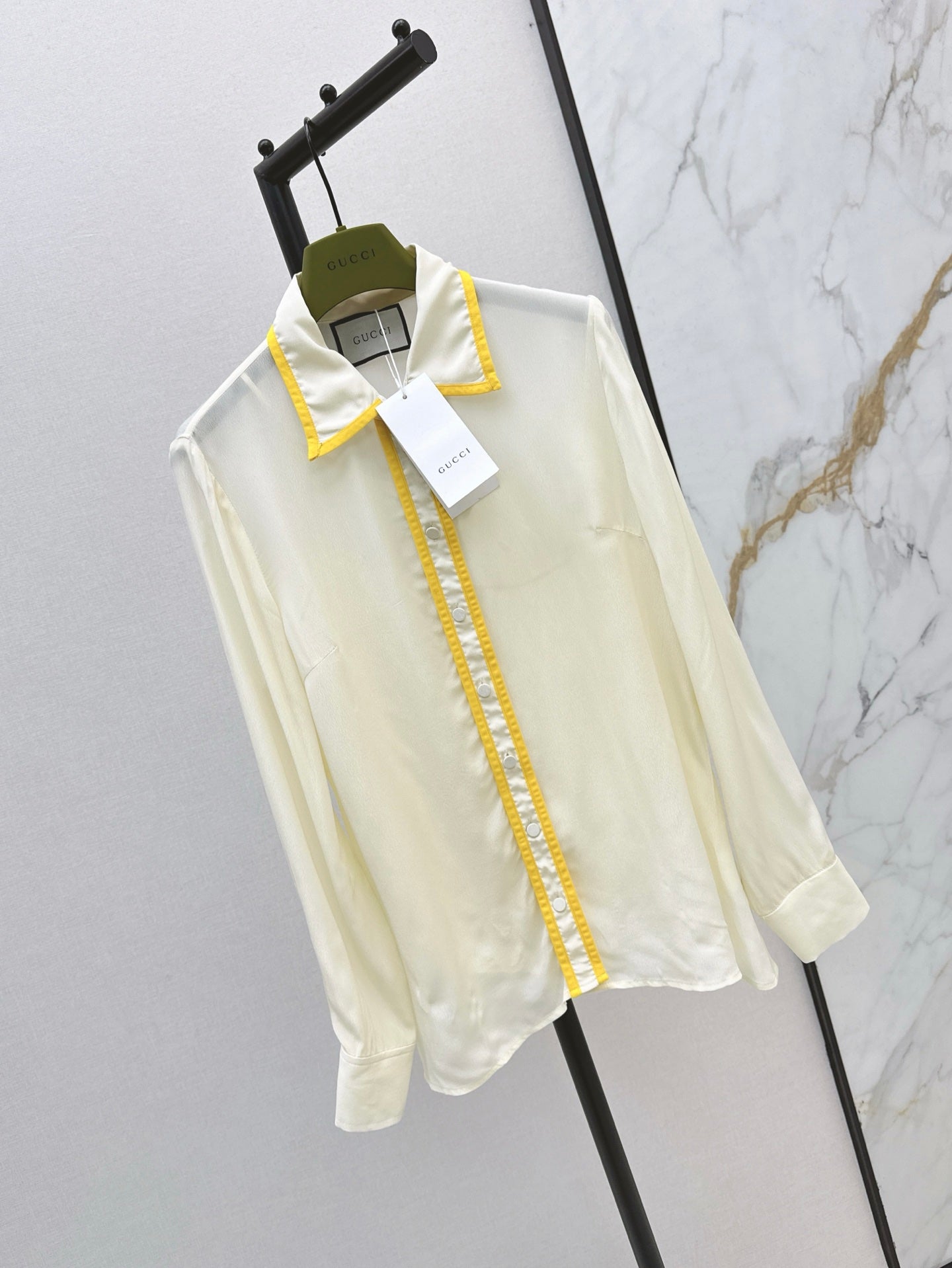 Guc 25ss silk buttons shirt