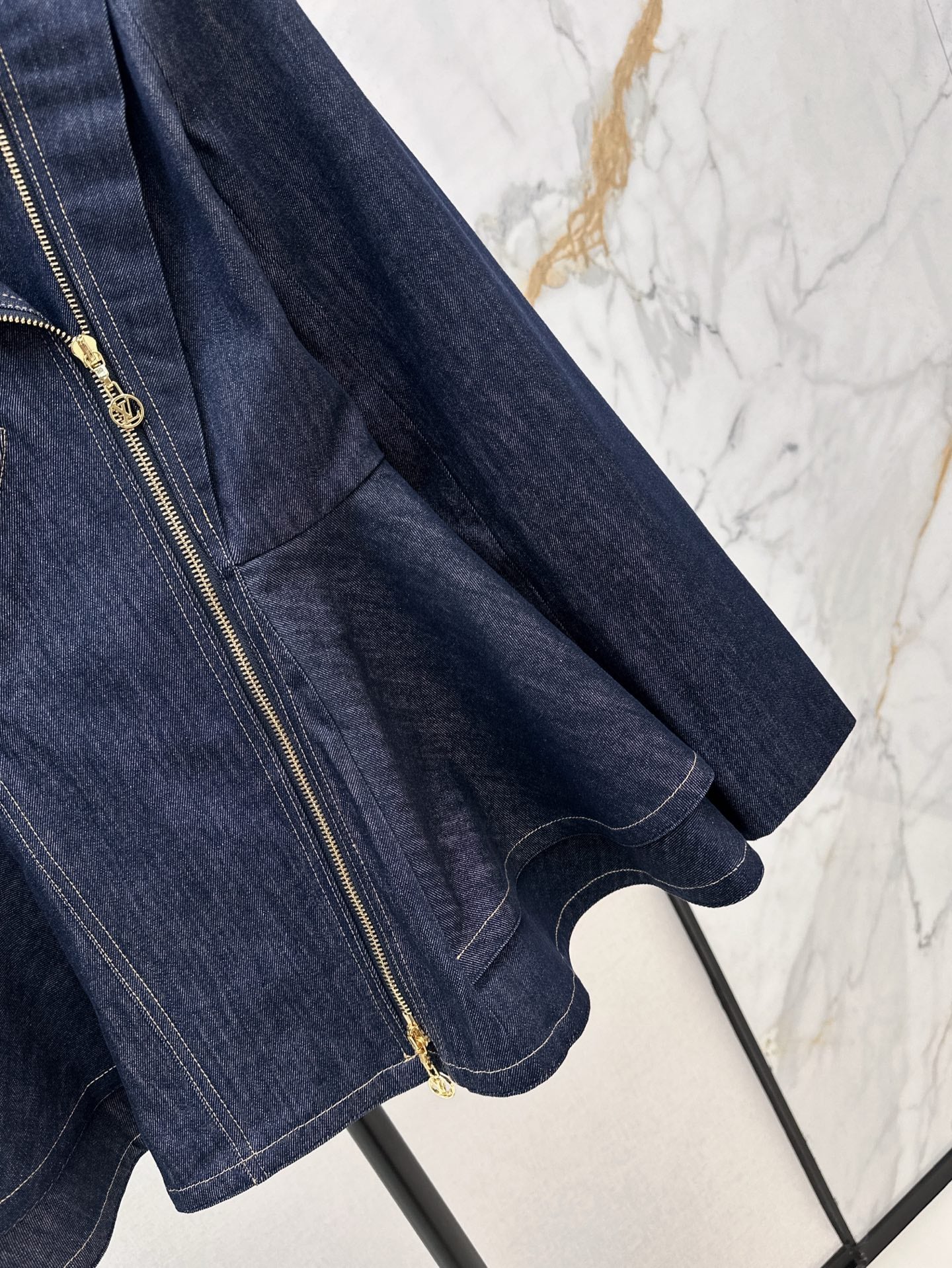 Louis 25ss denim ruffle jacket