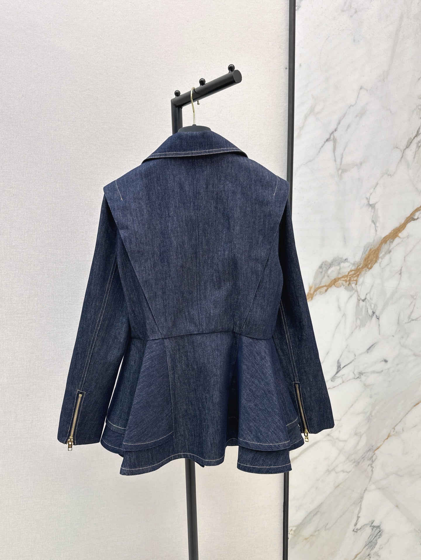 Louis 25ss denim ruffle jacket