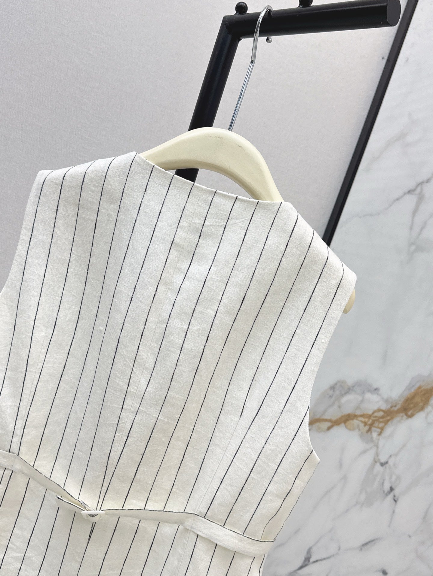 Loro pi 25ss linen vest