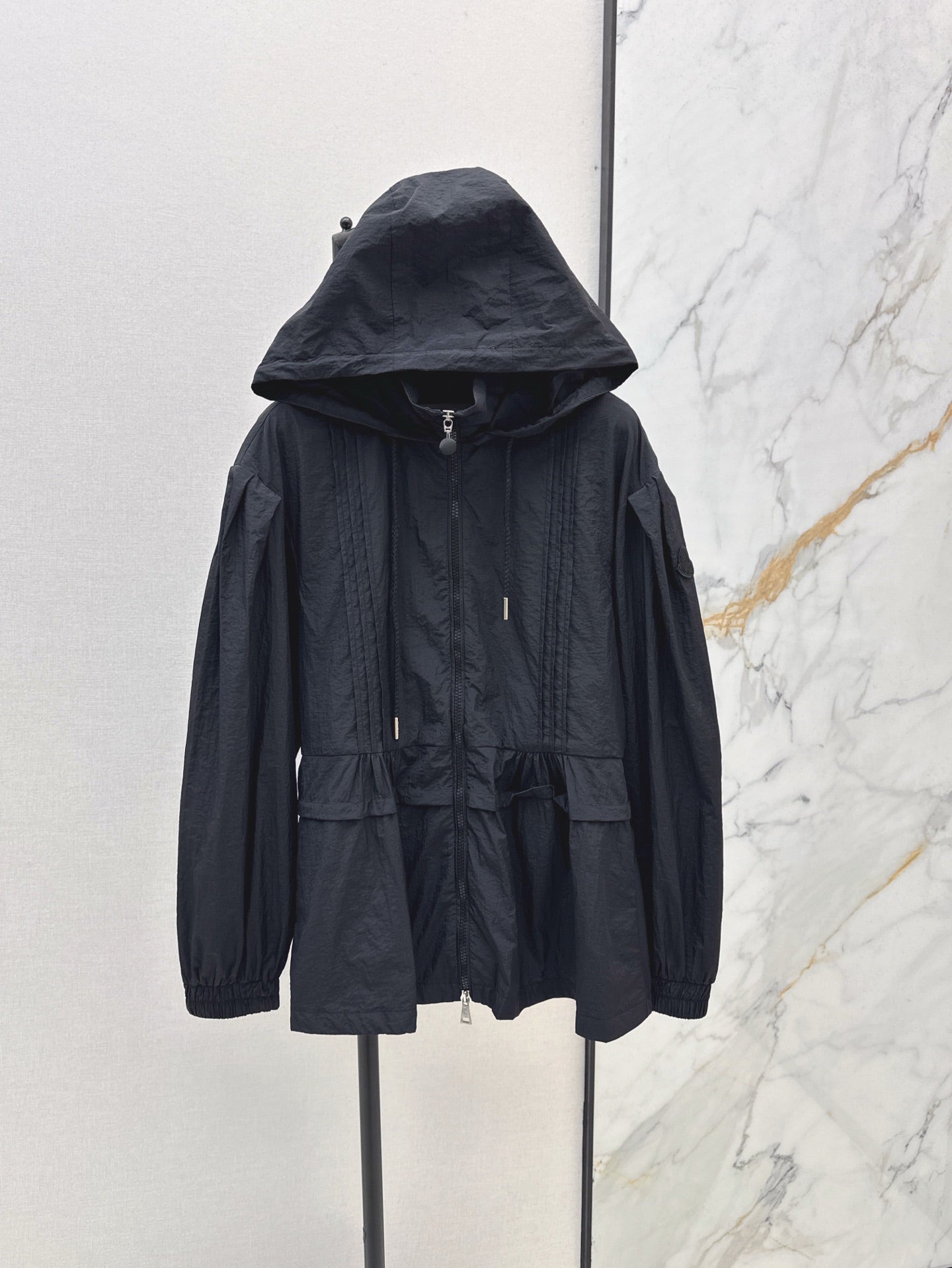 Moncl 25ss drawstring jacket