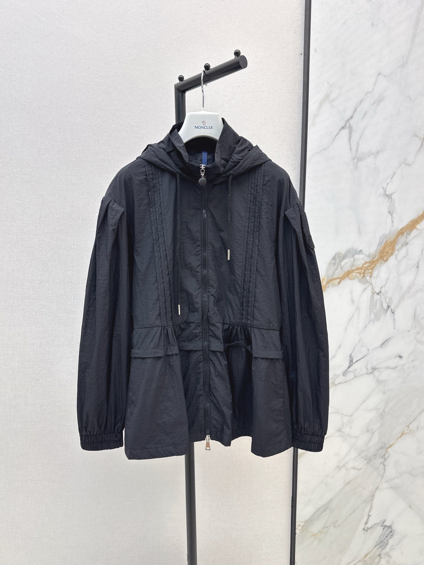 Moncl 25ss drawstring jacket