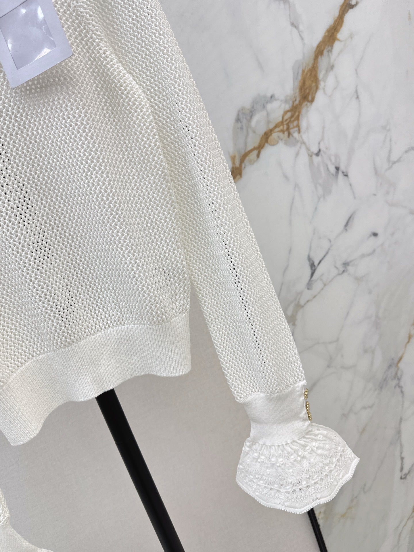 chan 25ss knitted ruffle sweater
