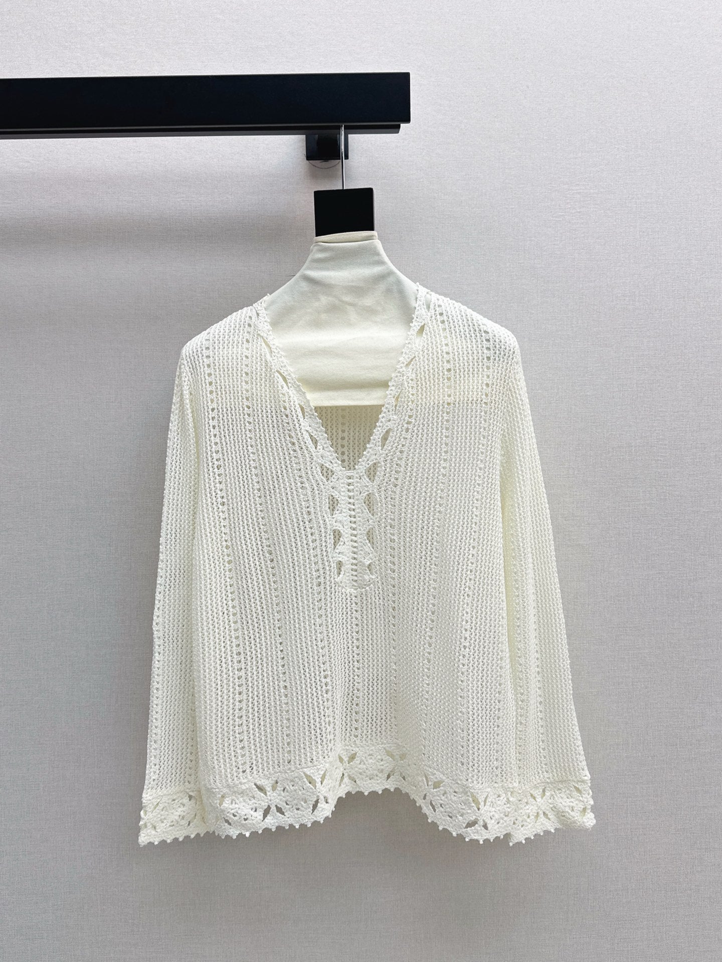 Celin 25ss hollow knitted shirt