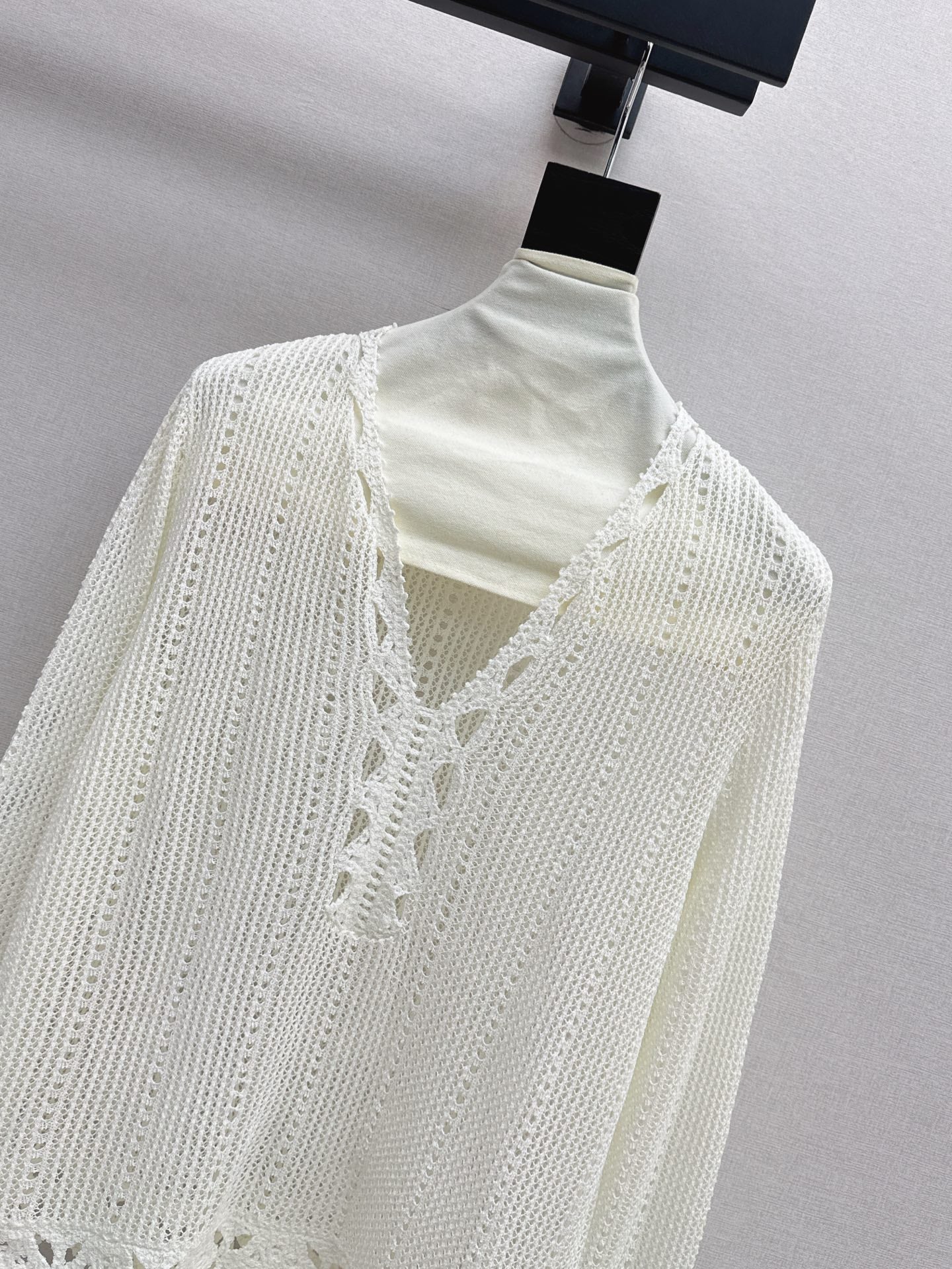 Celin 25ss hollow knitted shirt