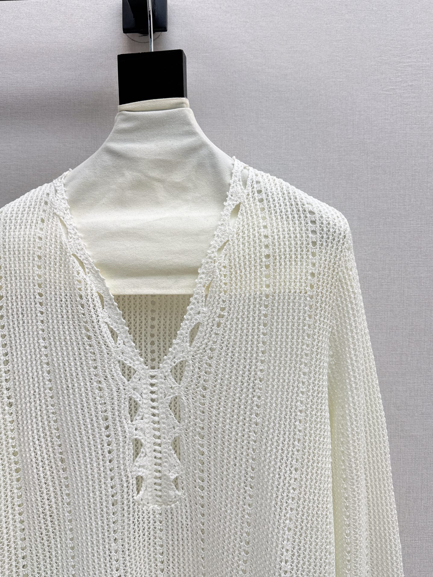 Celin 25ss hollow knitted shirt