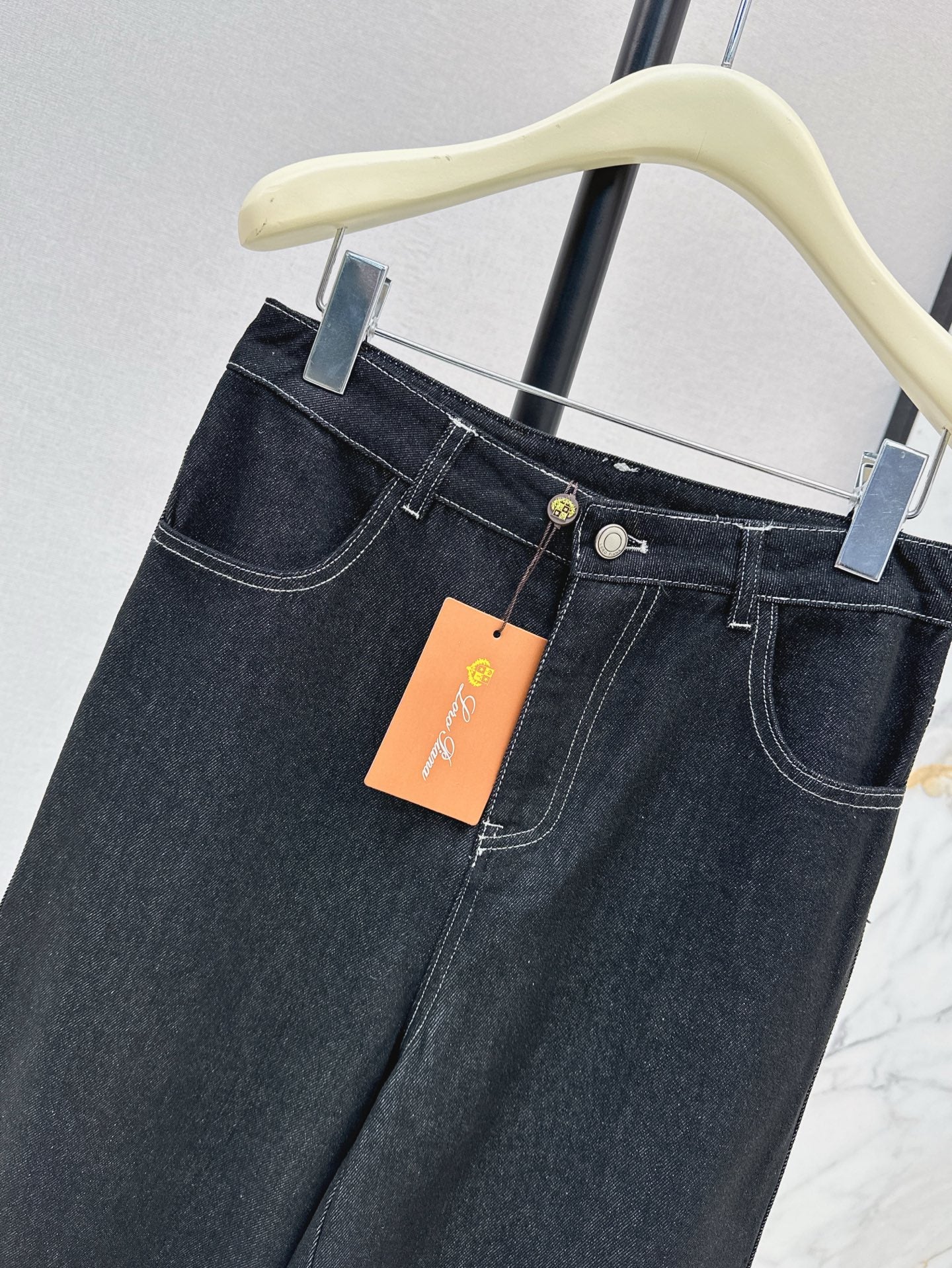 Loro pi 25ss embroidered jeans