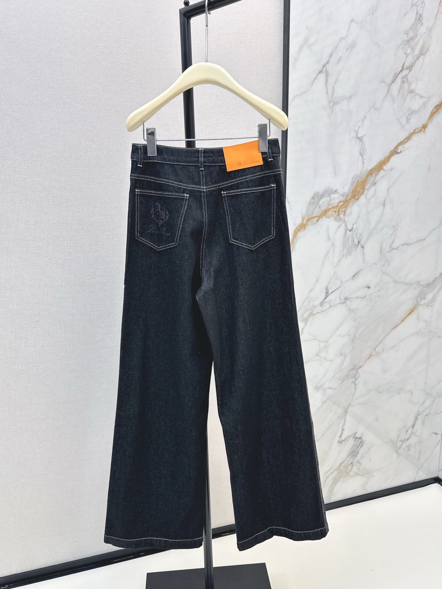 Loro pi 25ss embroidered jeans