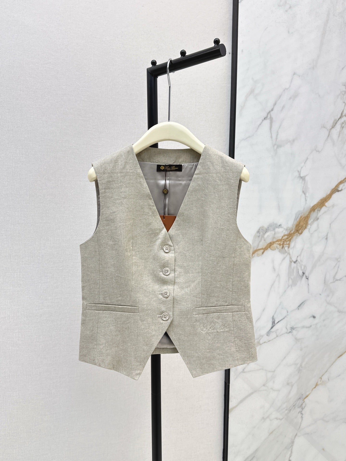 Loro 25ss linen vest