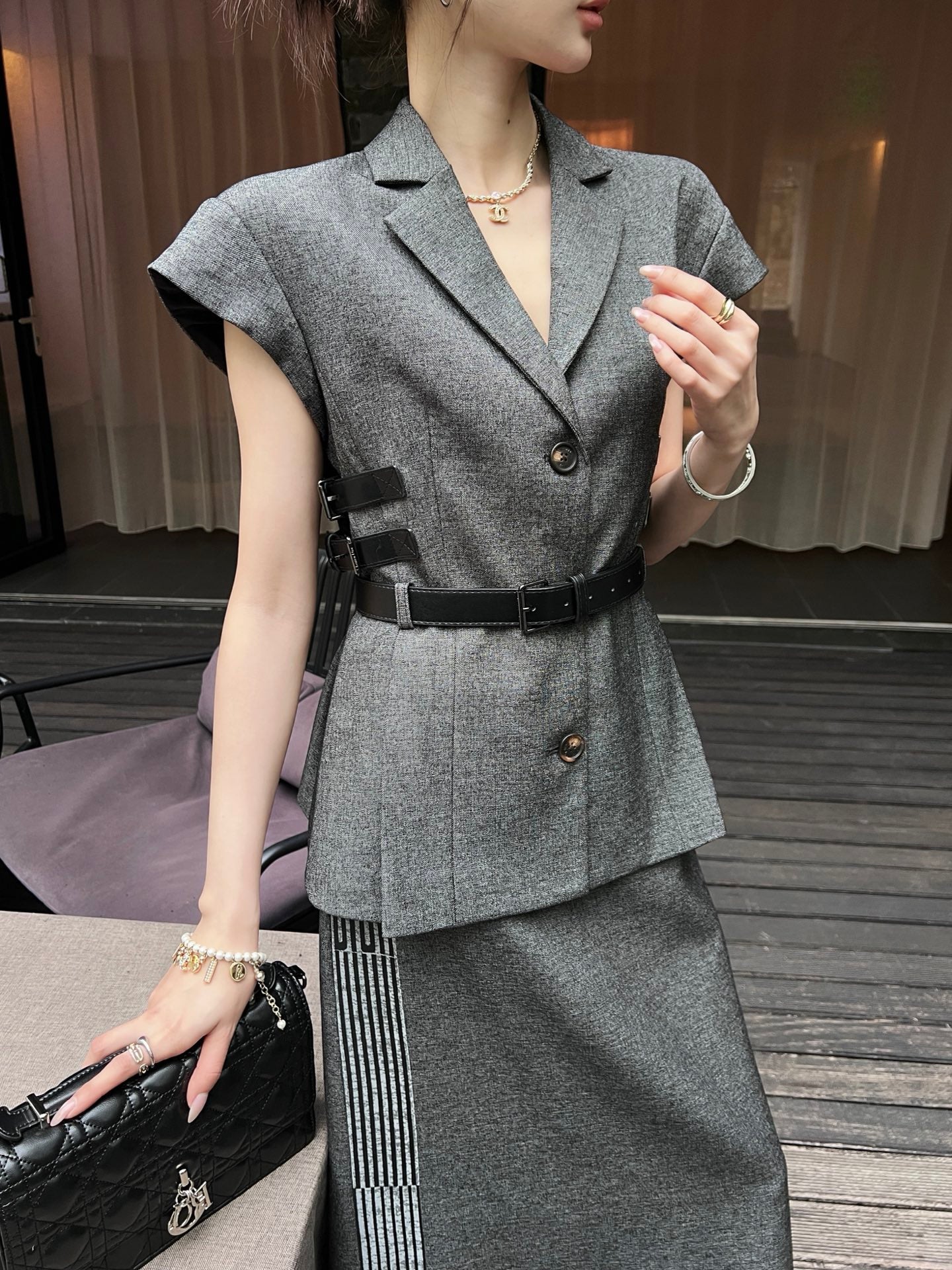 Dio 25ss sleeveless jacket
