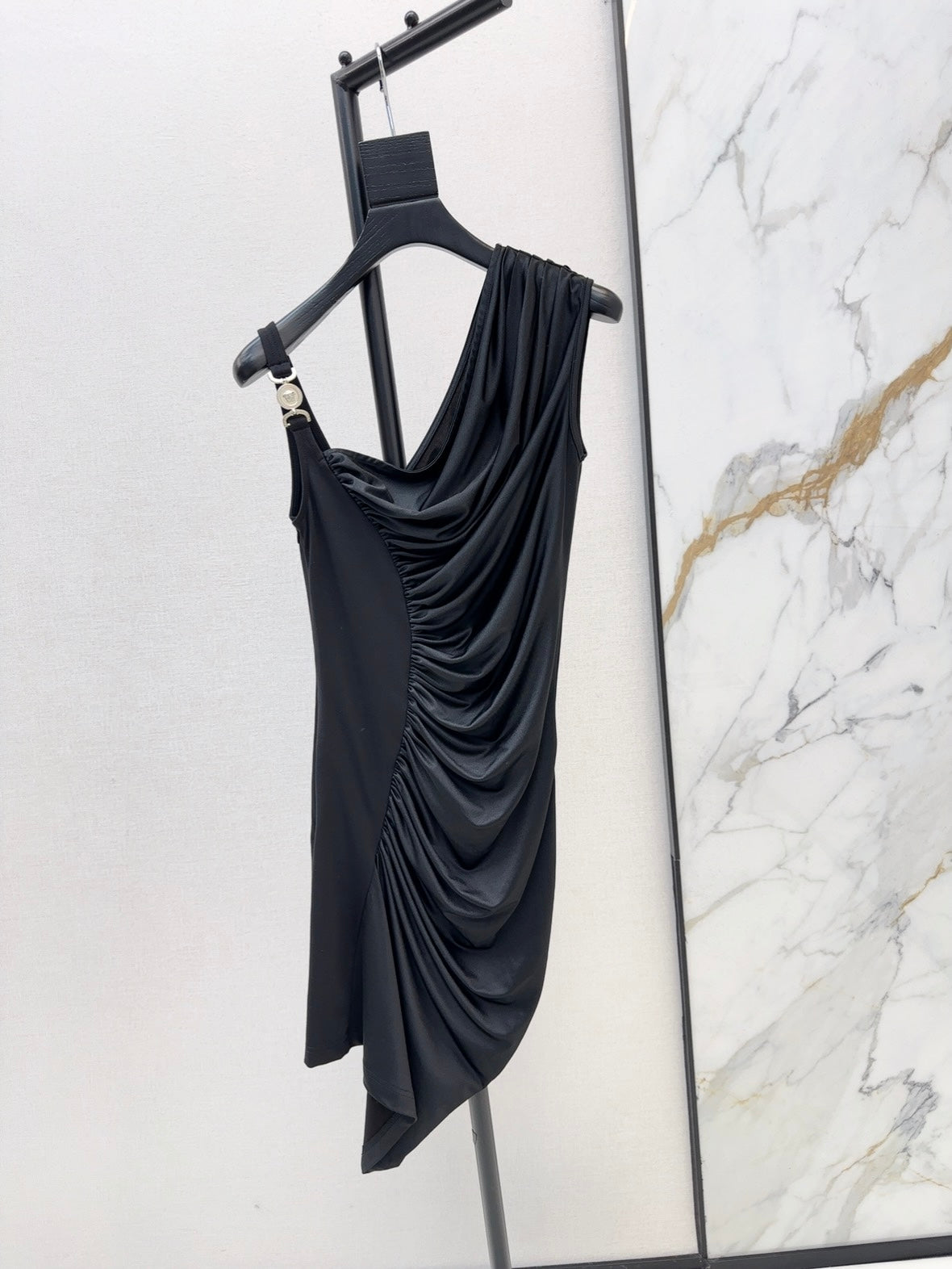 ve 25ss pleated dress