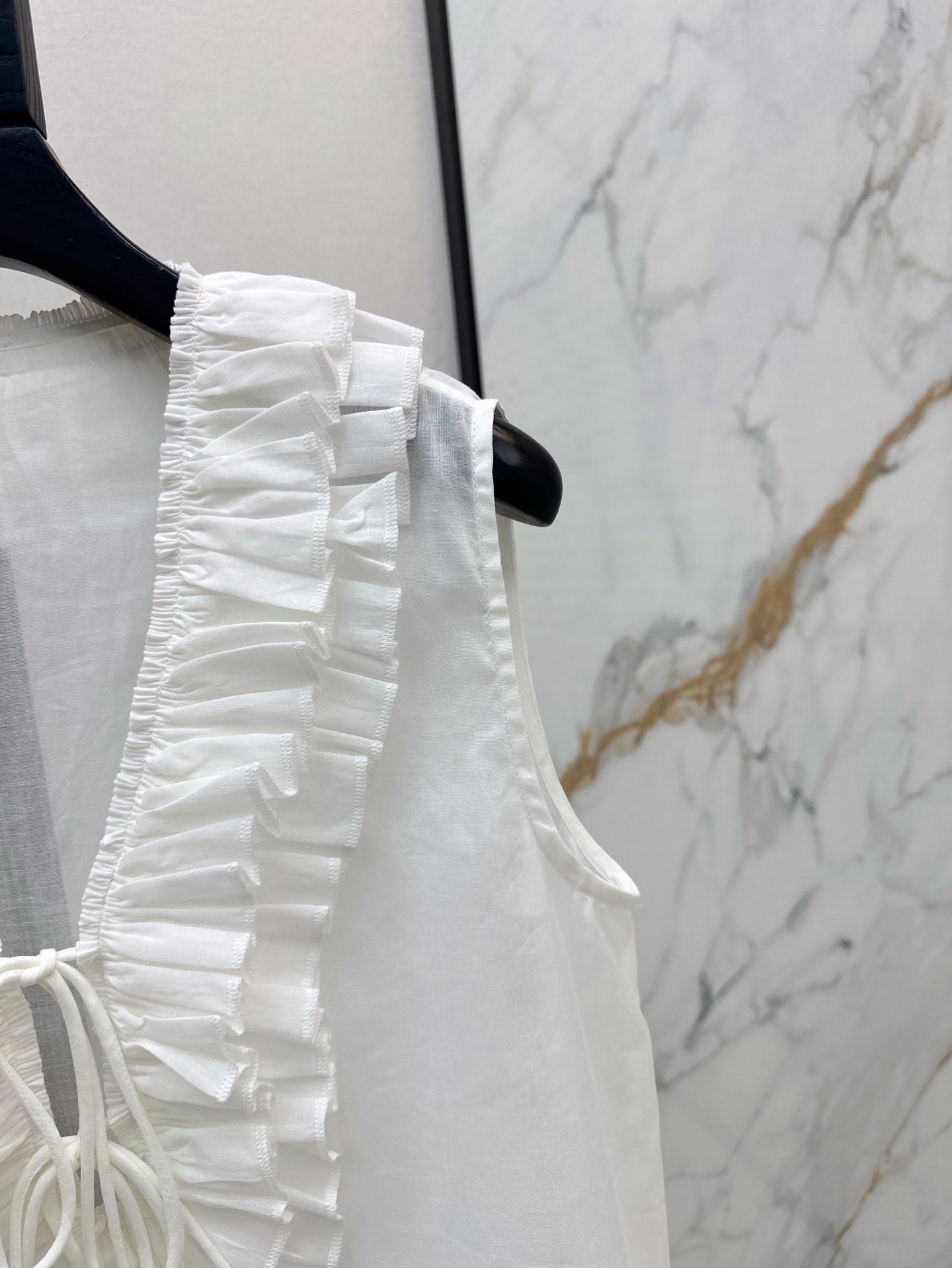 chan 25ss linen ruffle vest