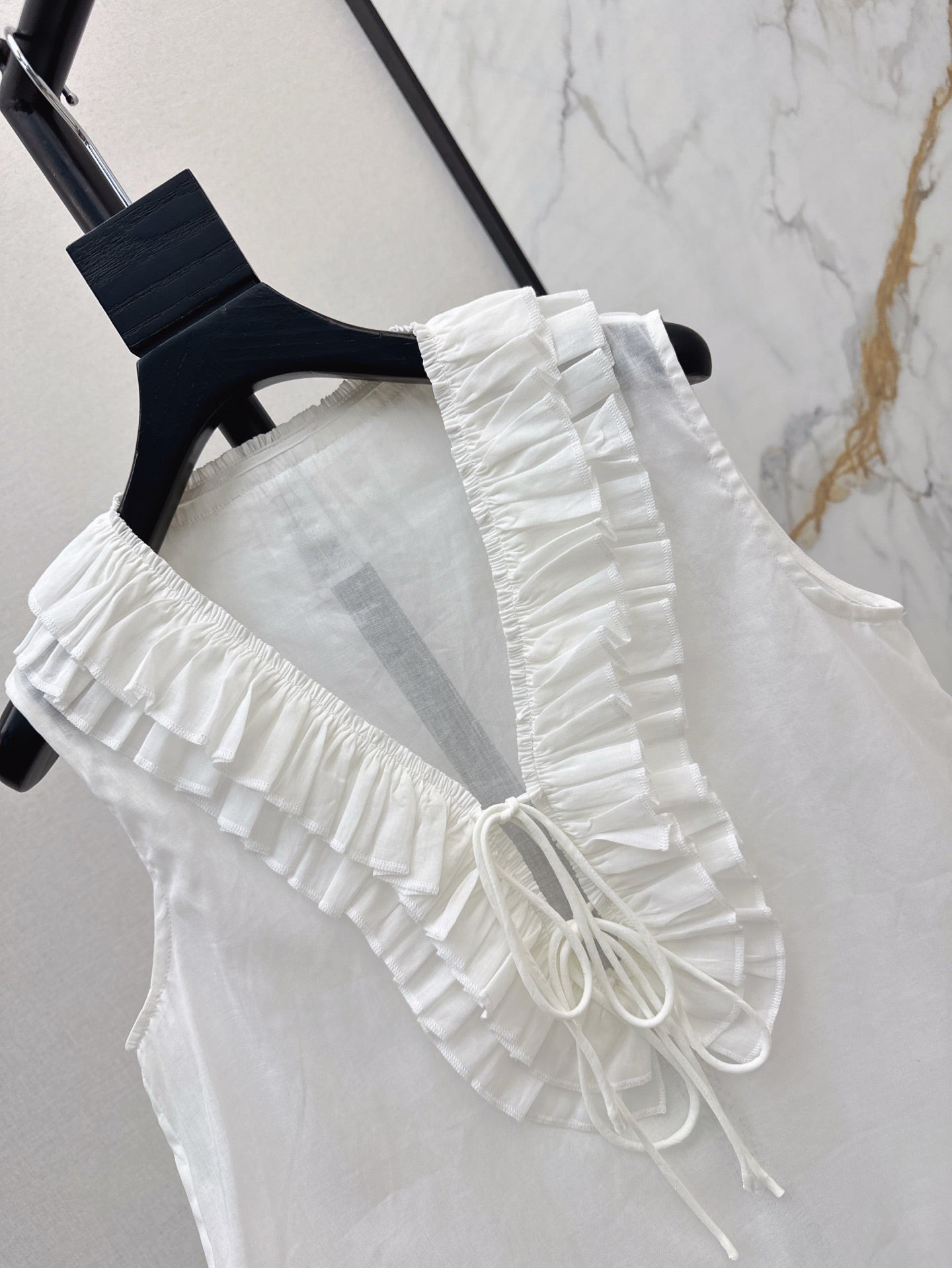 chan 25ss linen ruffle vest