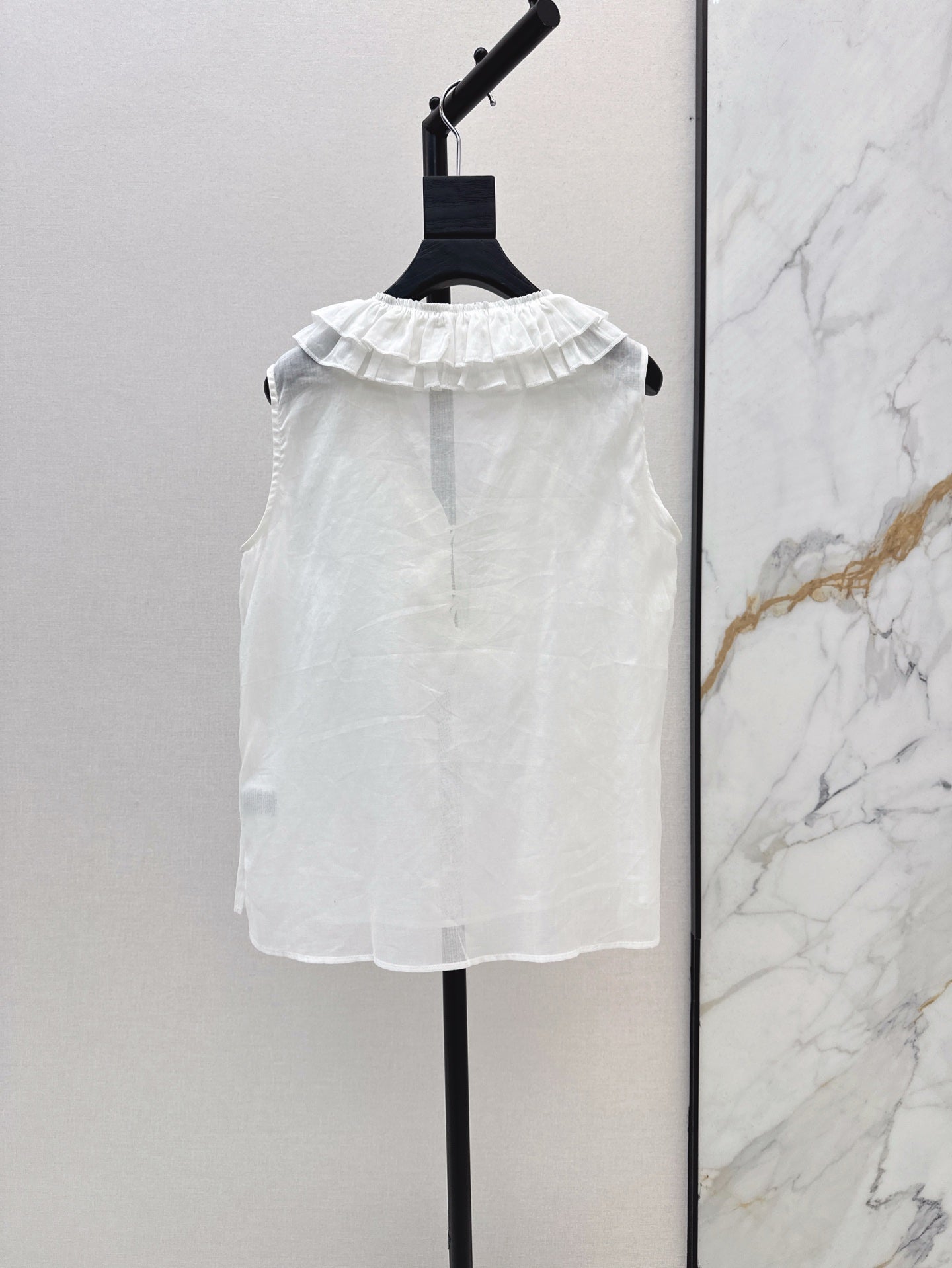 chan 25ss linen ruffle vest