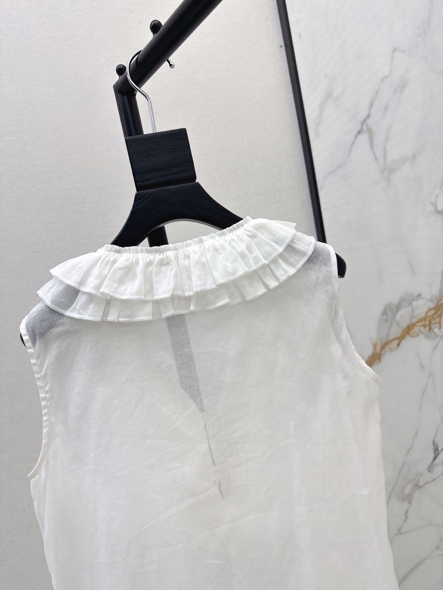chan 25ss linen ruffle vest