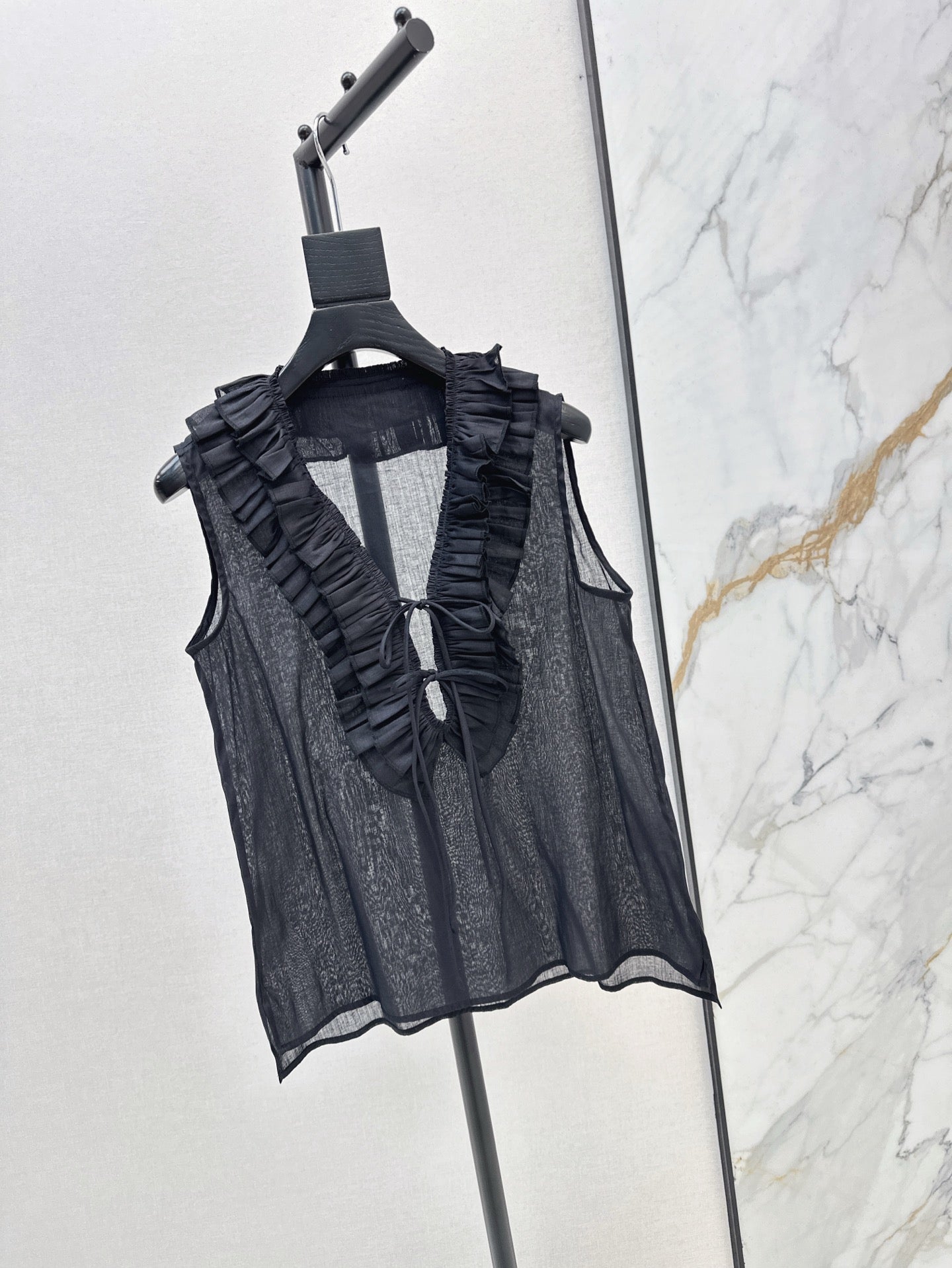 chan 25ss linen ruffle vest
