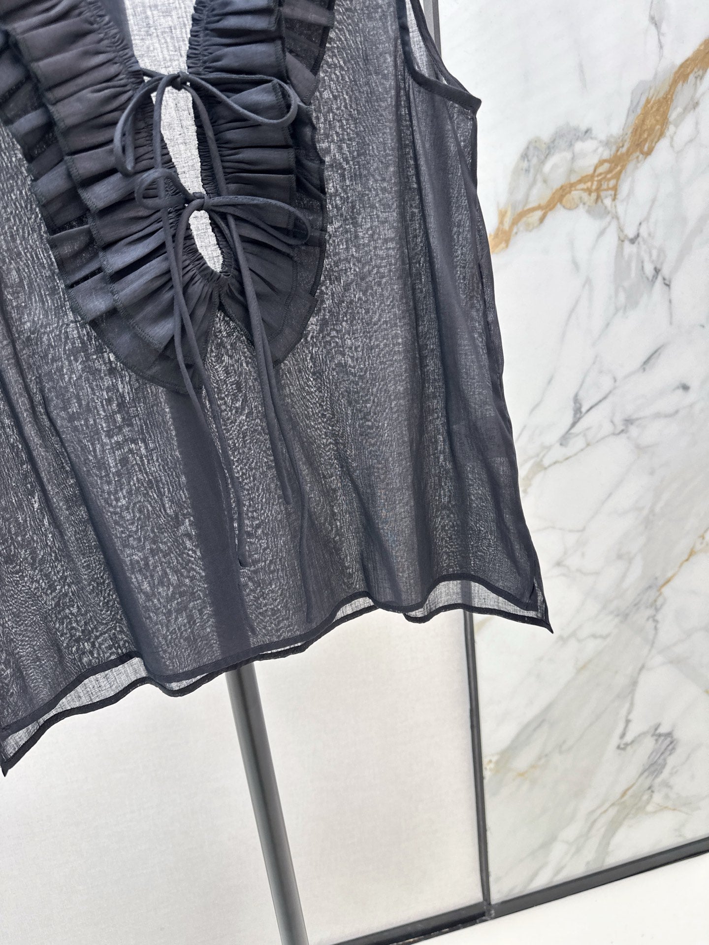 chan 25ss linen ruffle vest