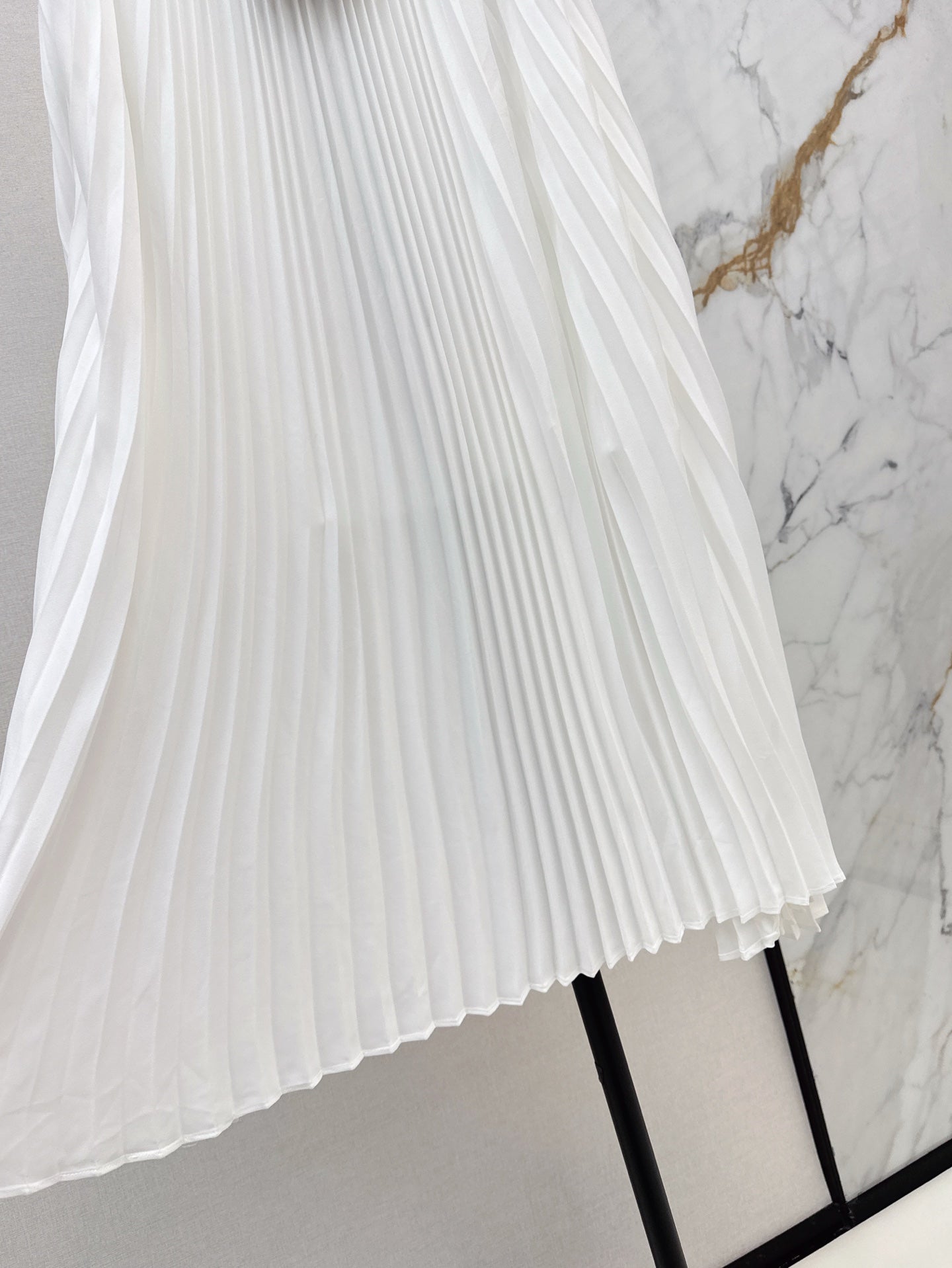 Chan 25ss pleated skirt