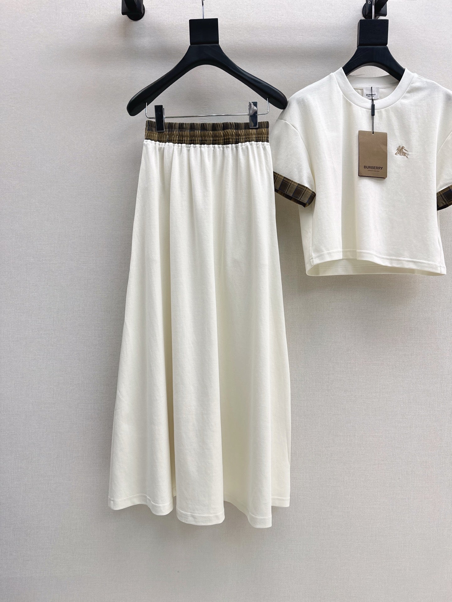 Bur 25ss tee skirt set