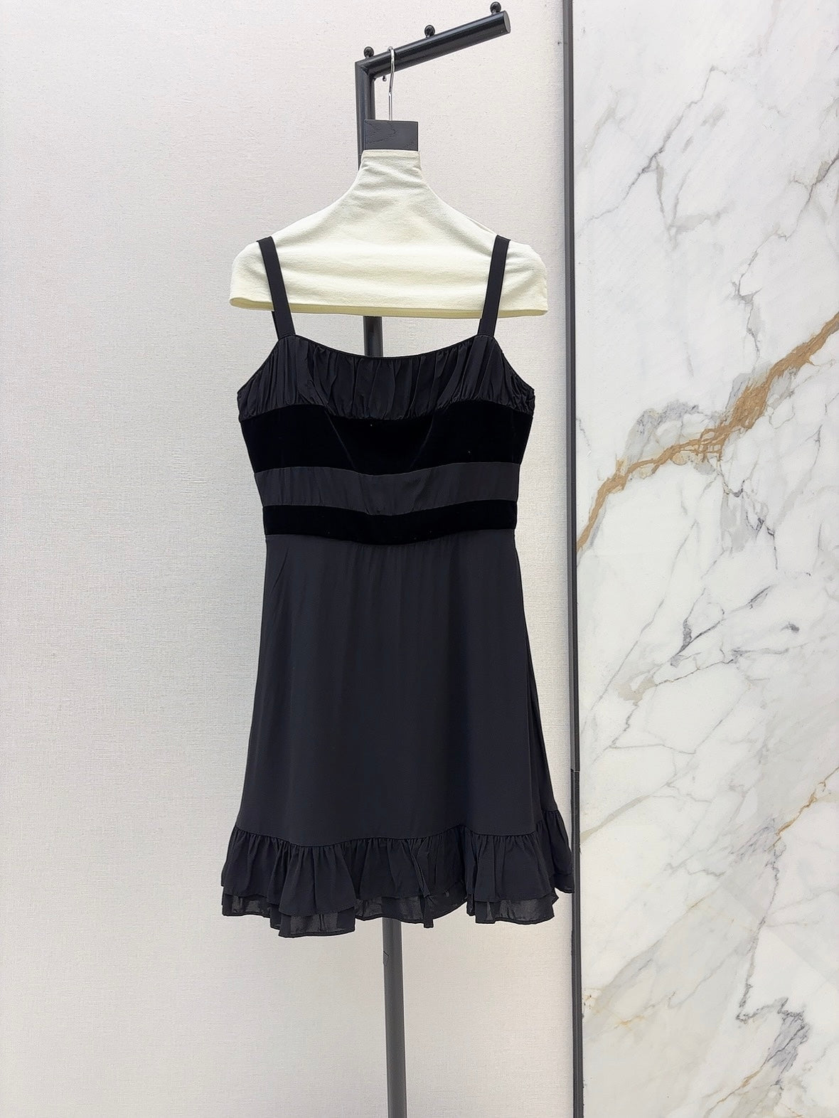 Louis 25ss slip dress