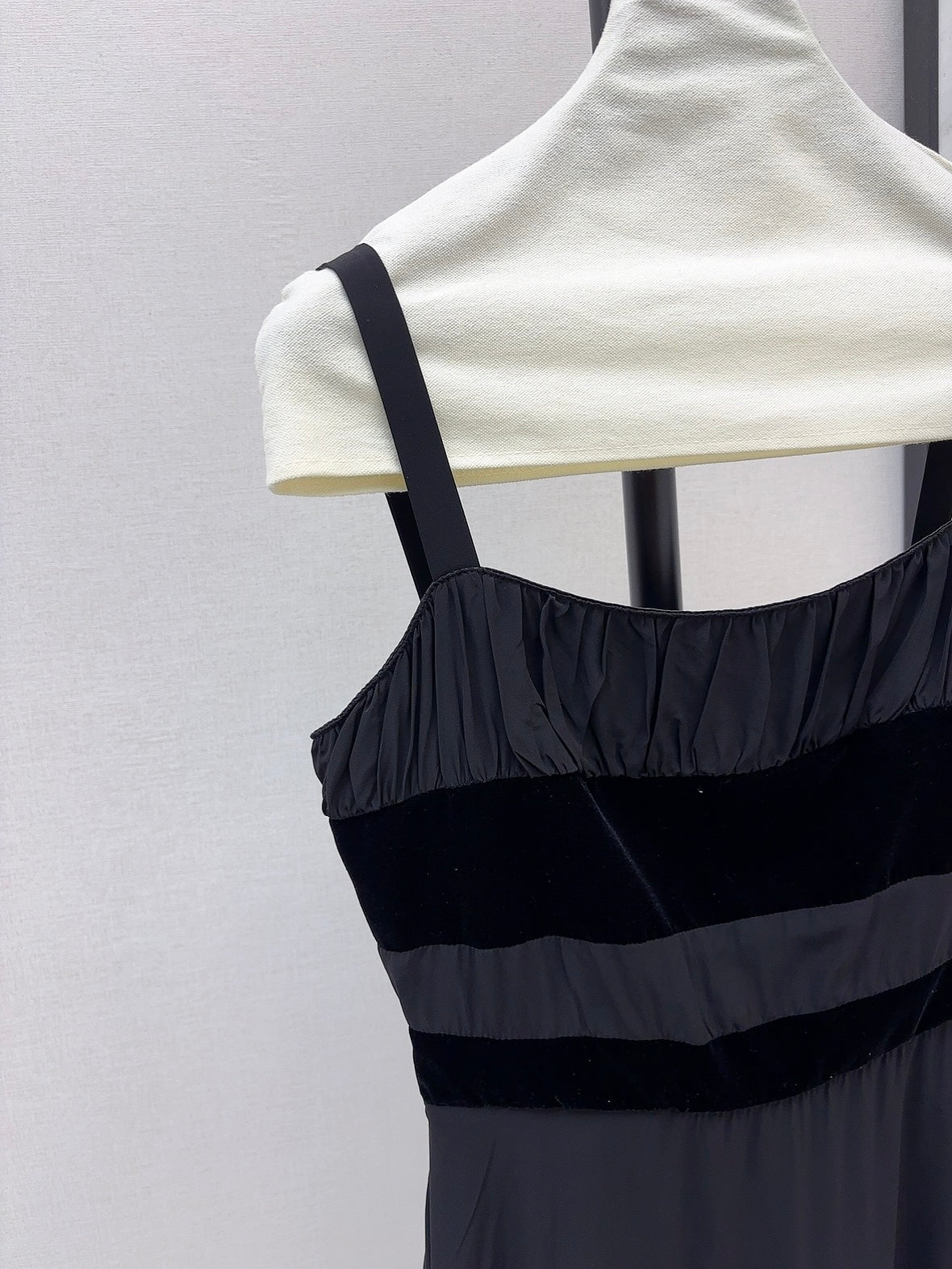 Louis 25ss slip dress