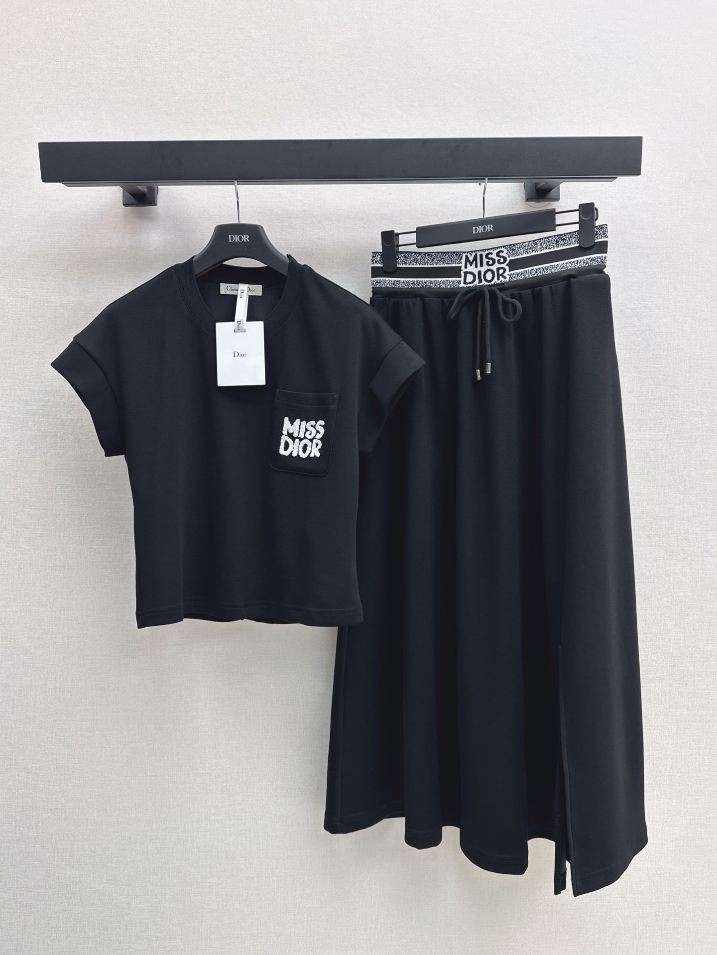 Dio 25ss miss skirt set
