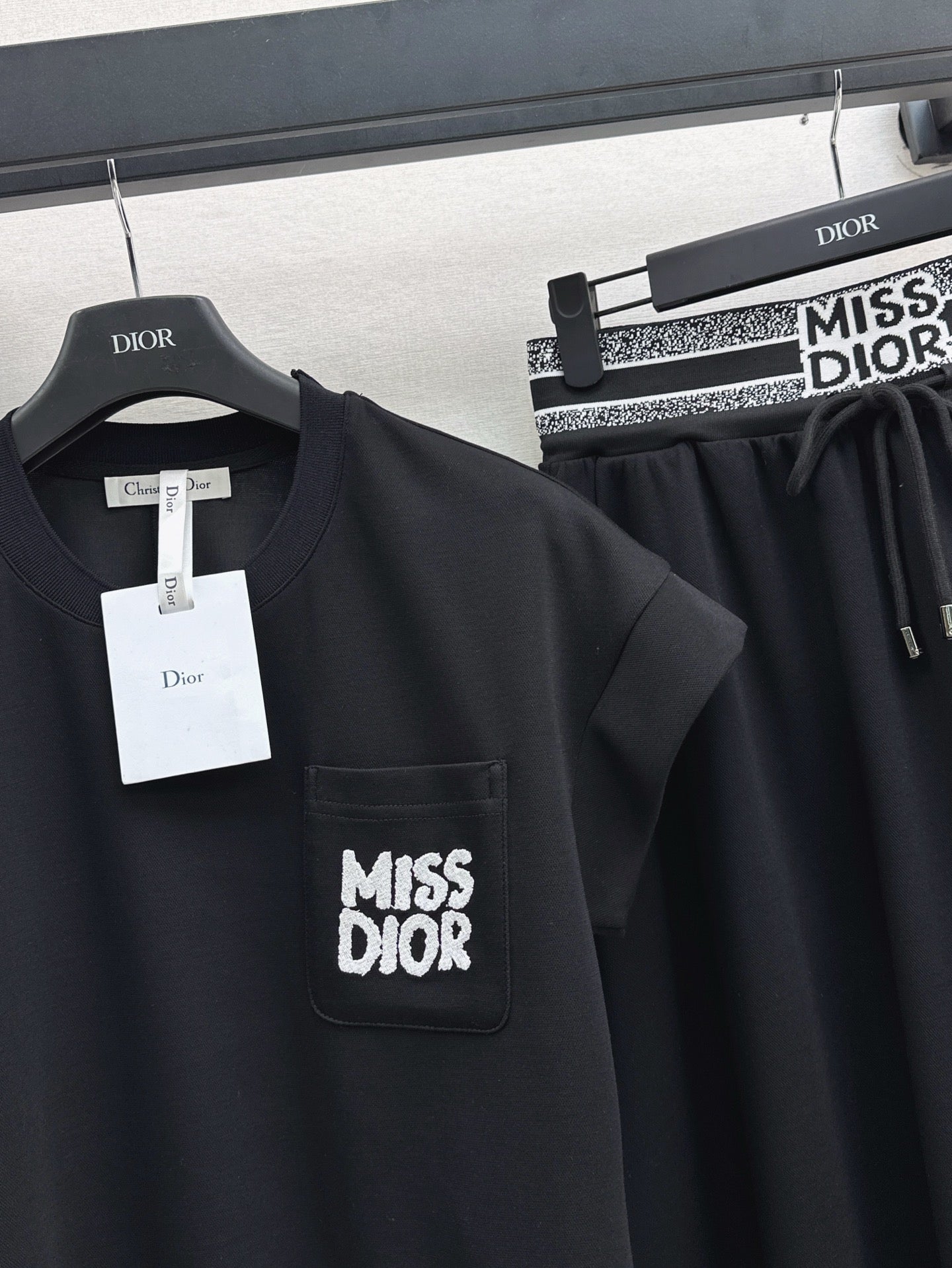 Dio 25ss miss skirt set