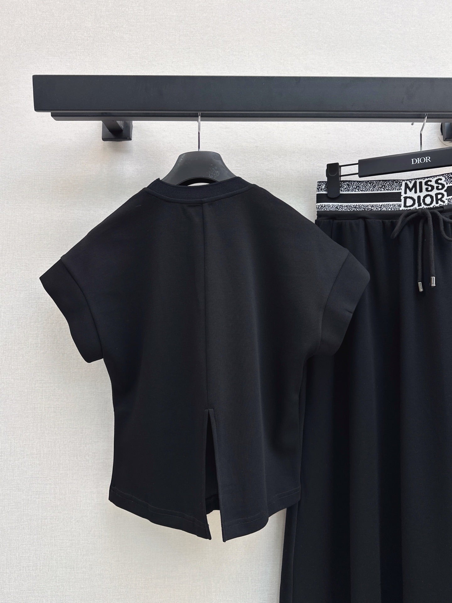 Dio 25ss miss skirt set