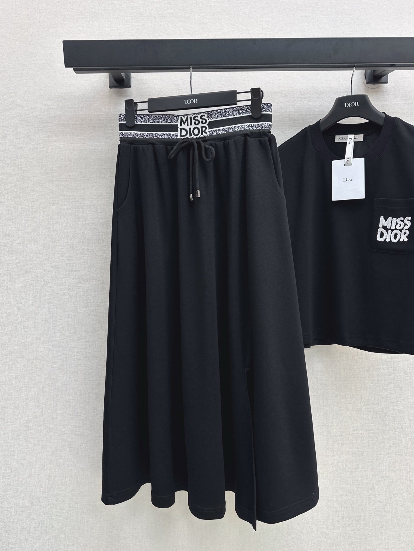 Dio 25ss miss skirt set