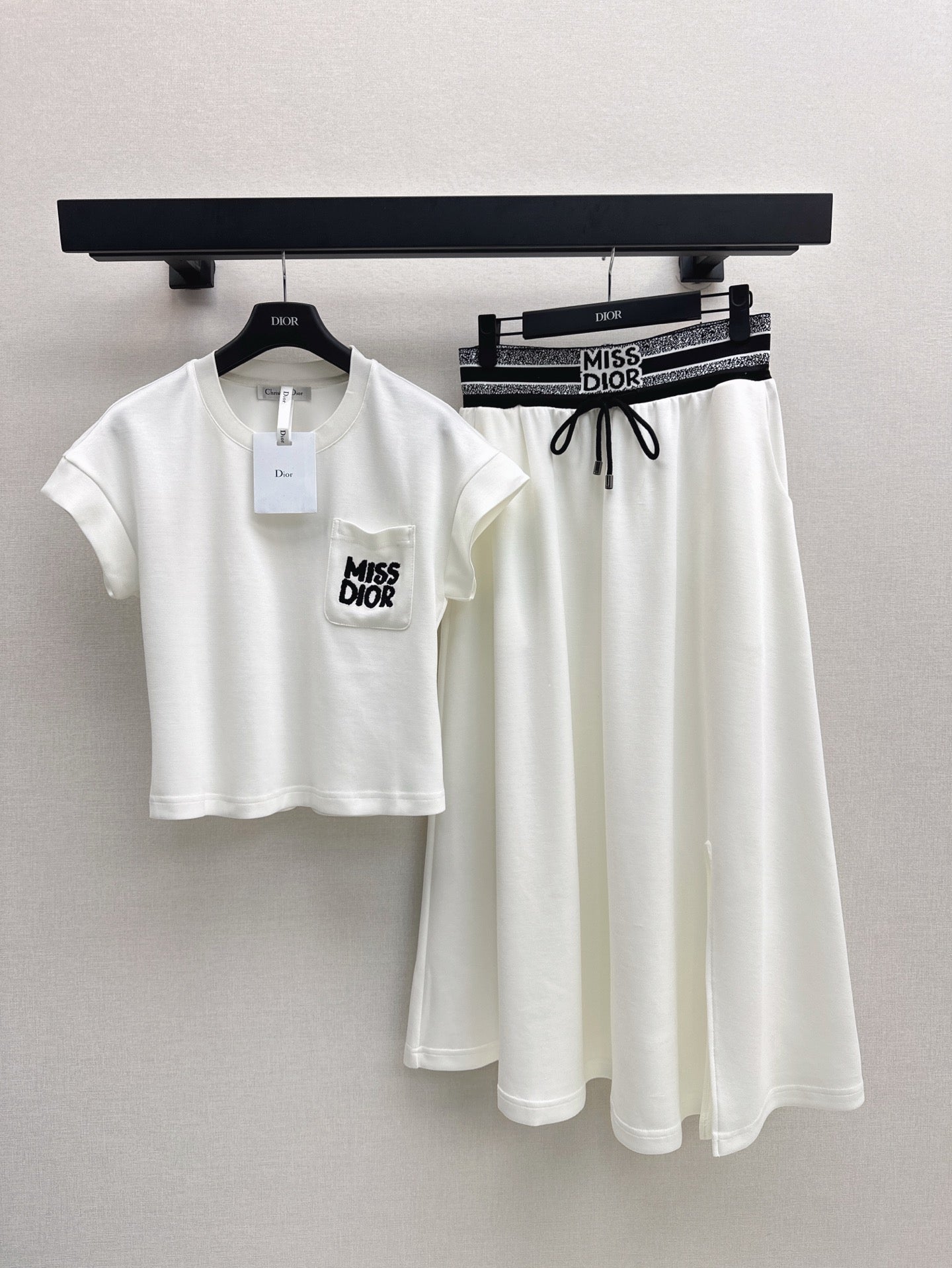 Dio 25ss miss skirt set