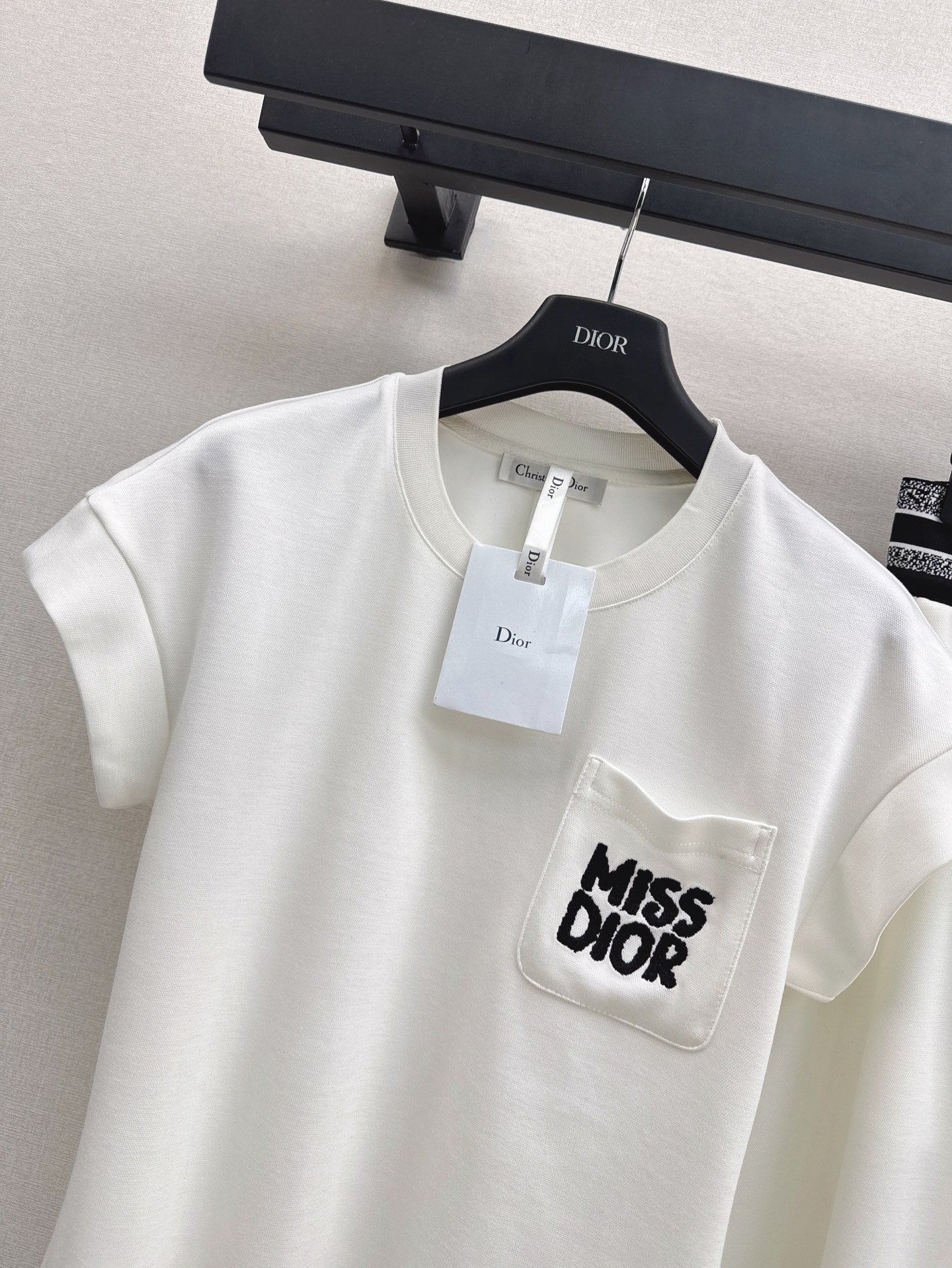 Dio 25ss miss skirt set