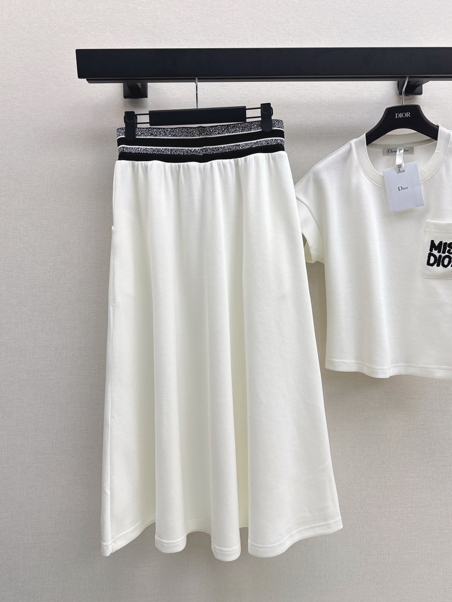 Dio 25ss miss skirt set