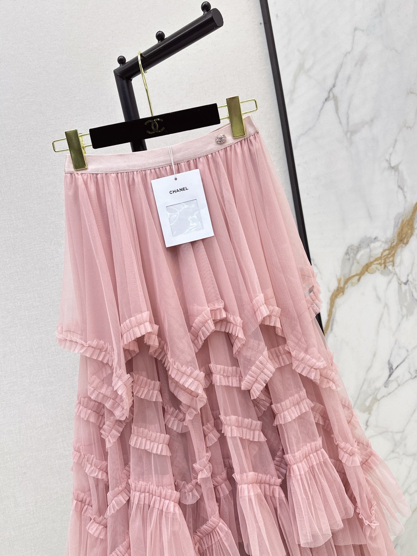 chan 25ss ruffle skirt