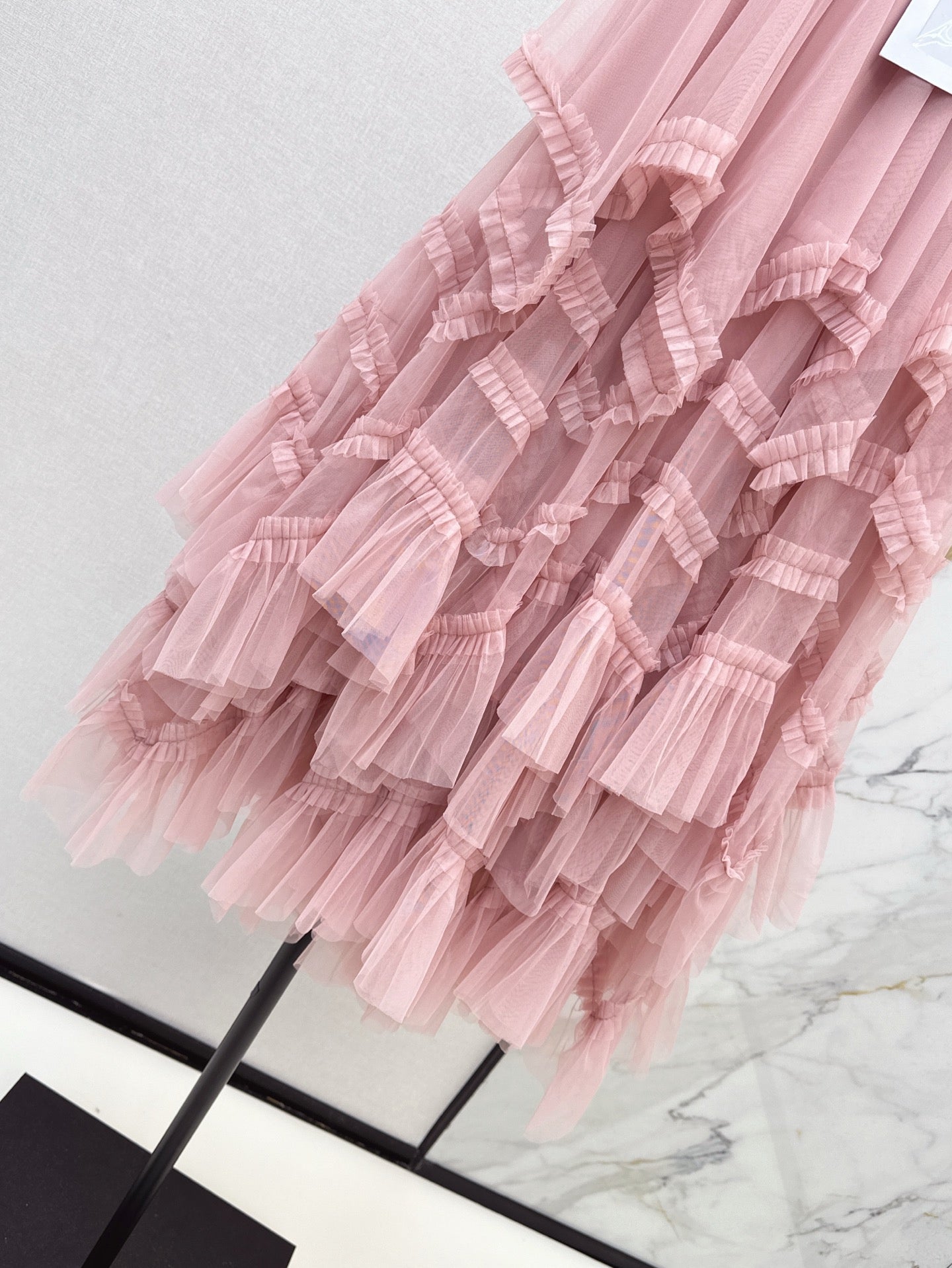 chan 25ss ruffle skirt