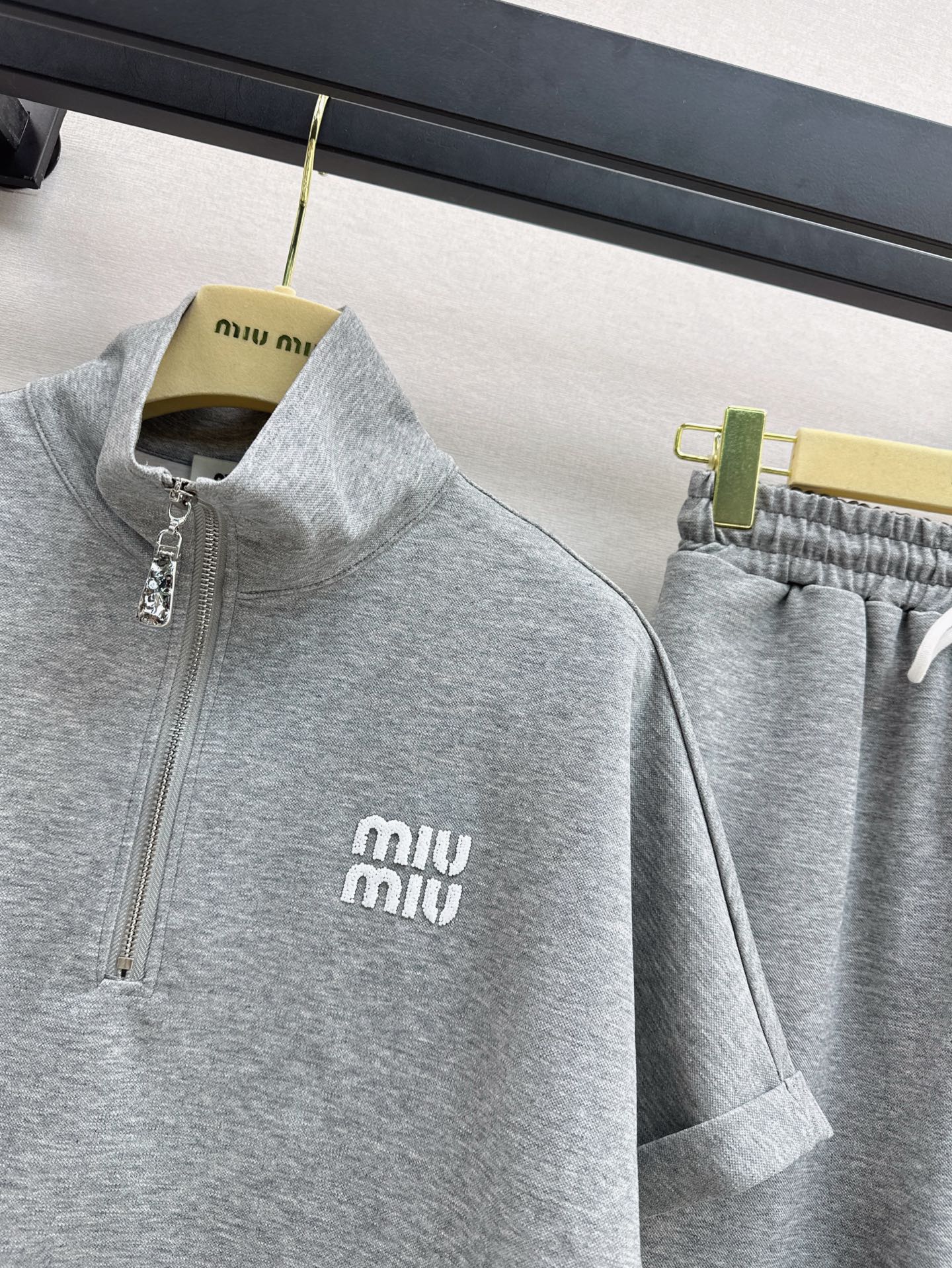 Miu 25ss skirt set