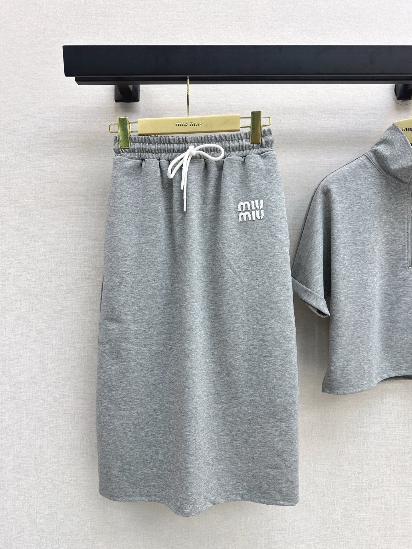Miu 25ss skirt set