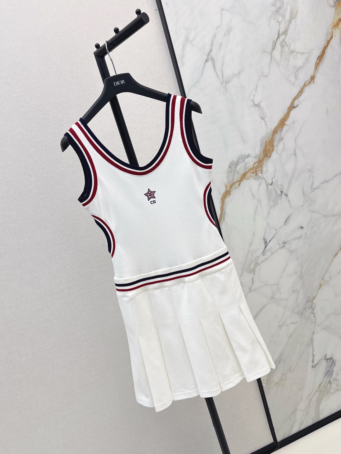 Dio 25ss sleeveless dress