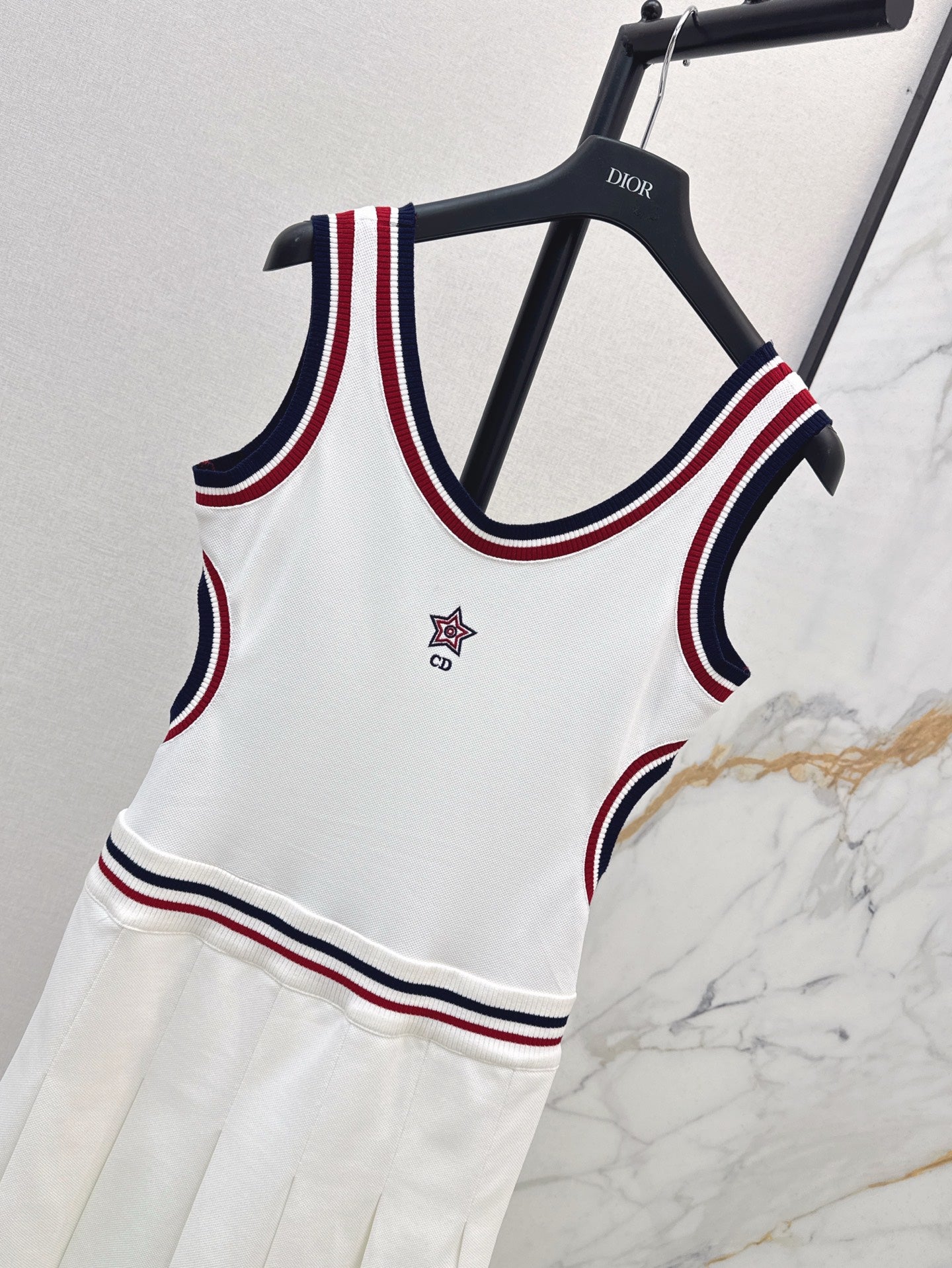 Dio 25ss sleeveless dress
