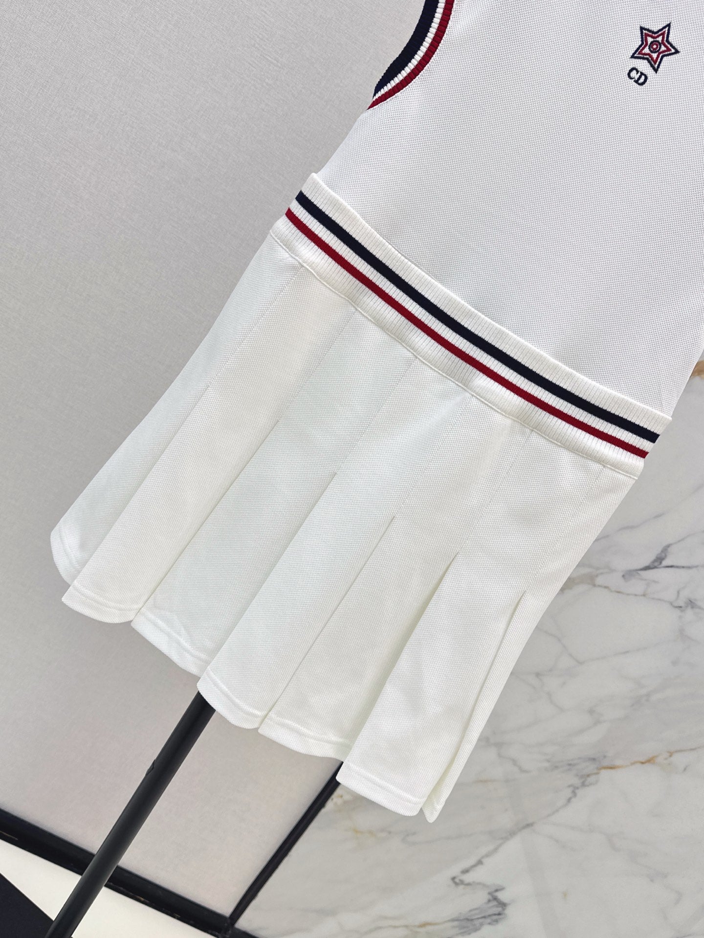 Dio 25ss sleeveless dress