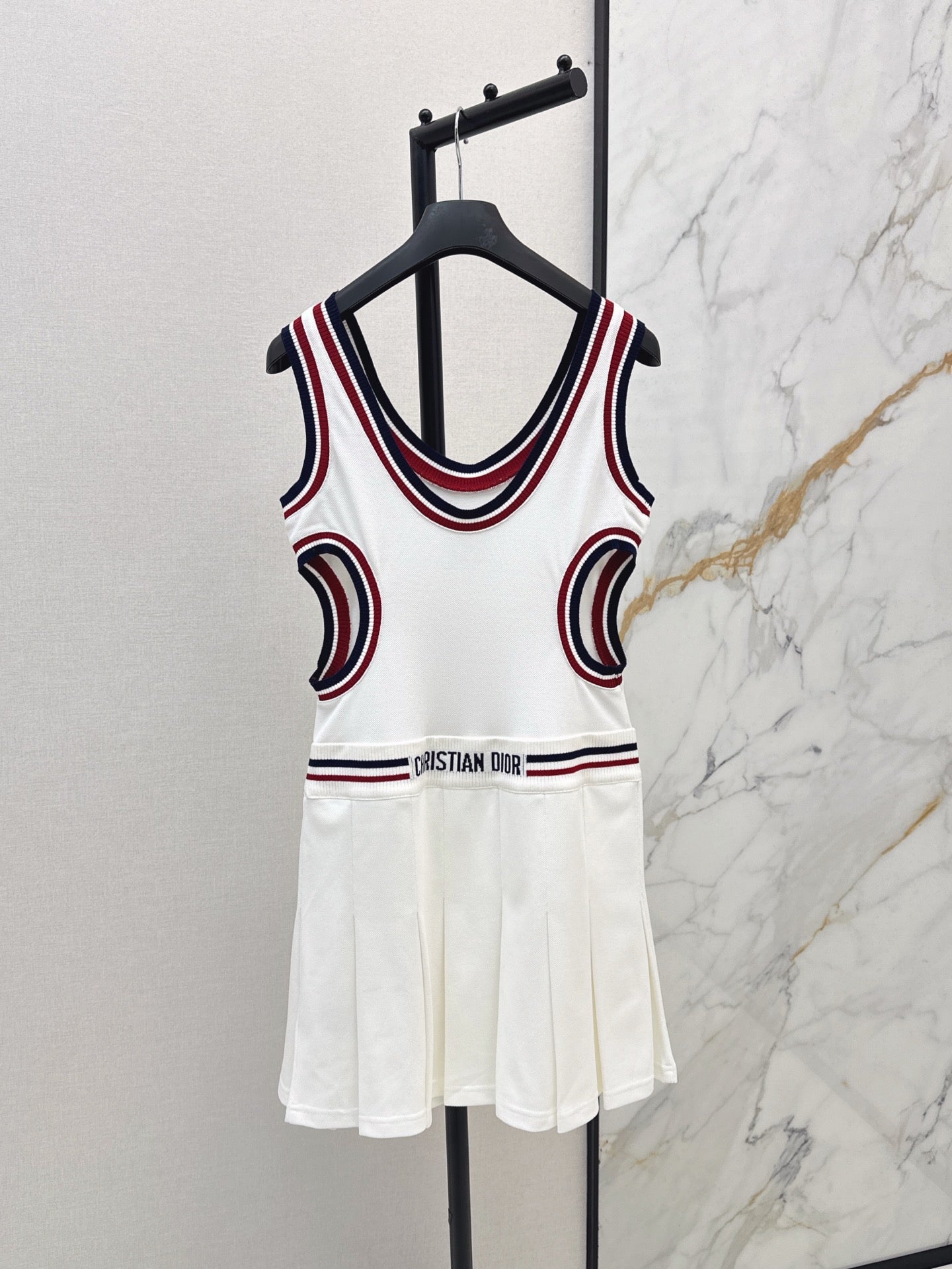 Dio 25ss sleeveless dress