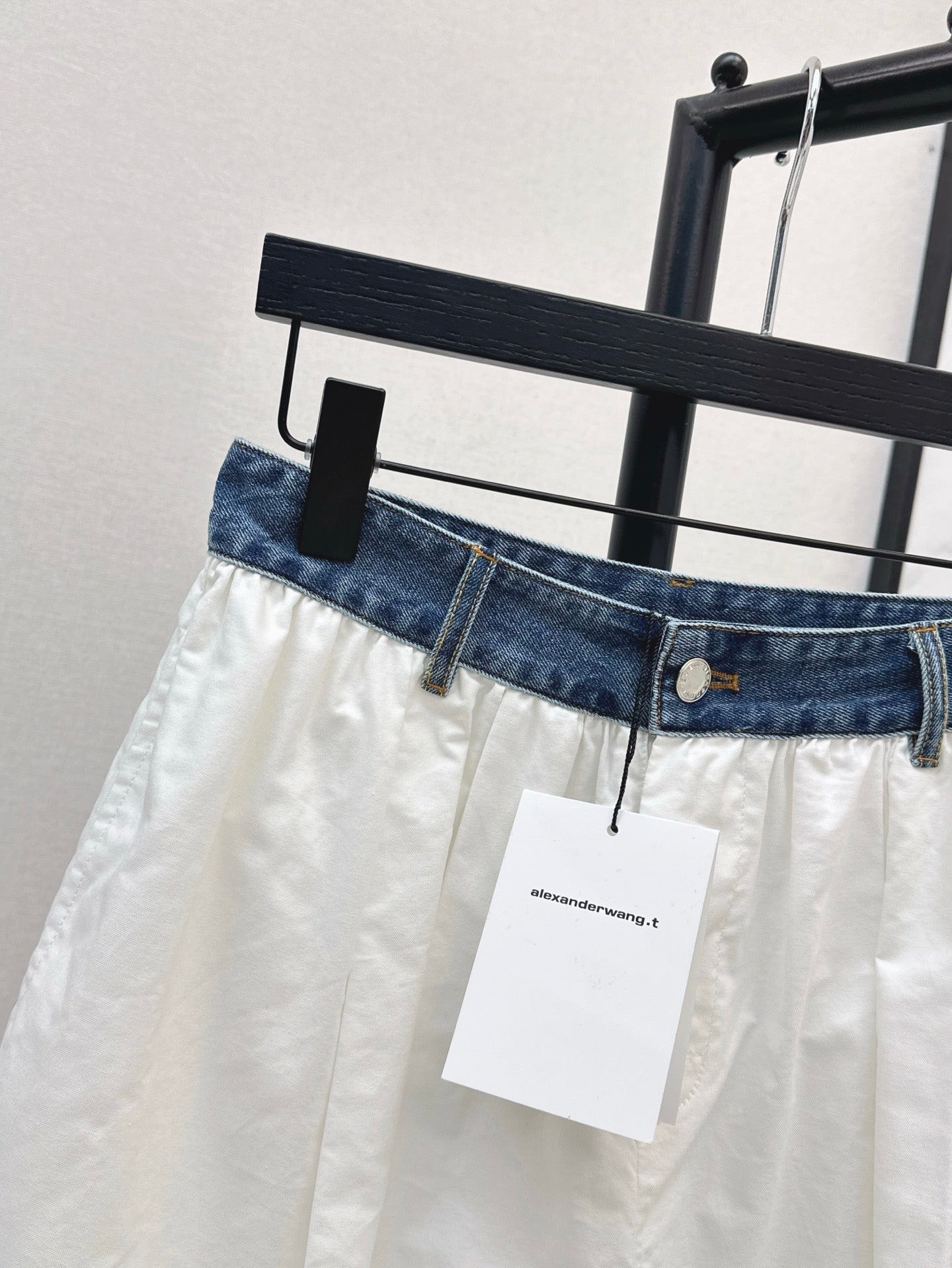 Alexand 25ss embroidered skirt