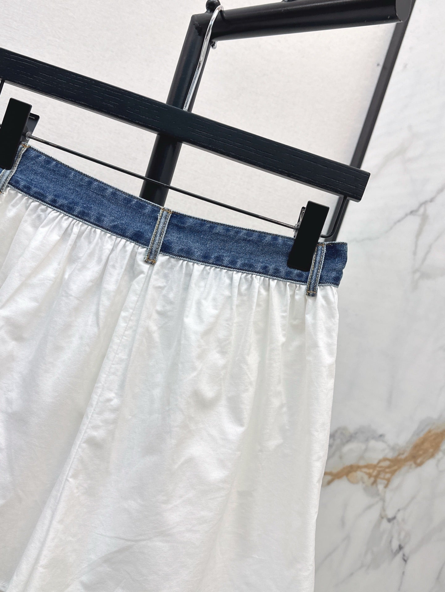 Alexand 25ss embroidered skirt