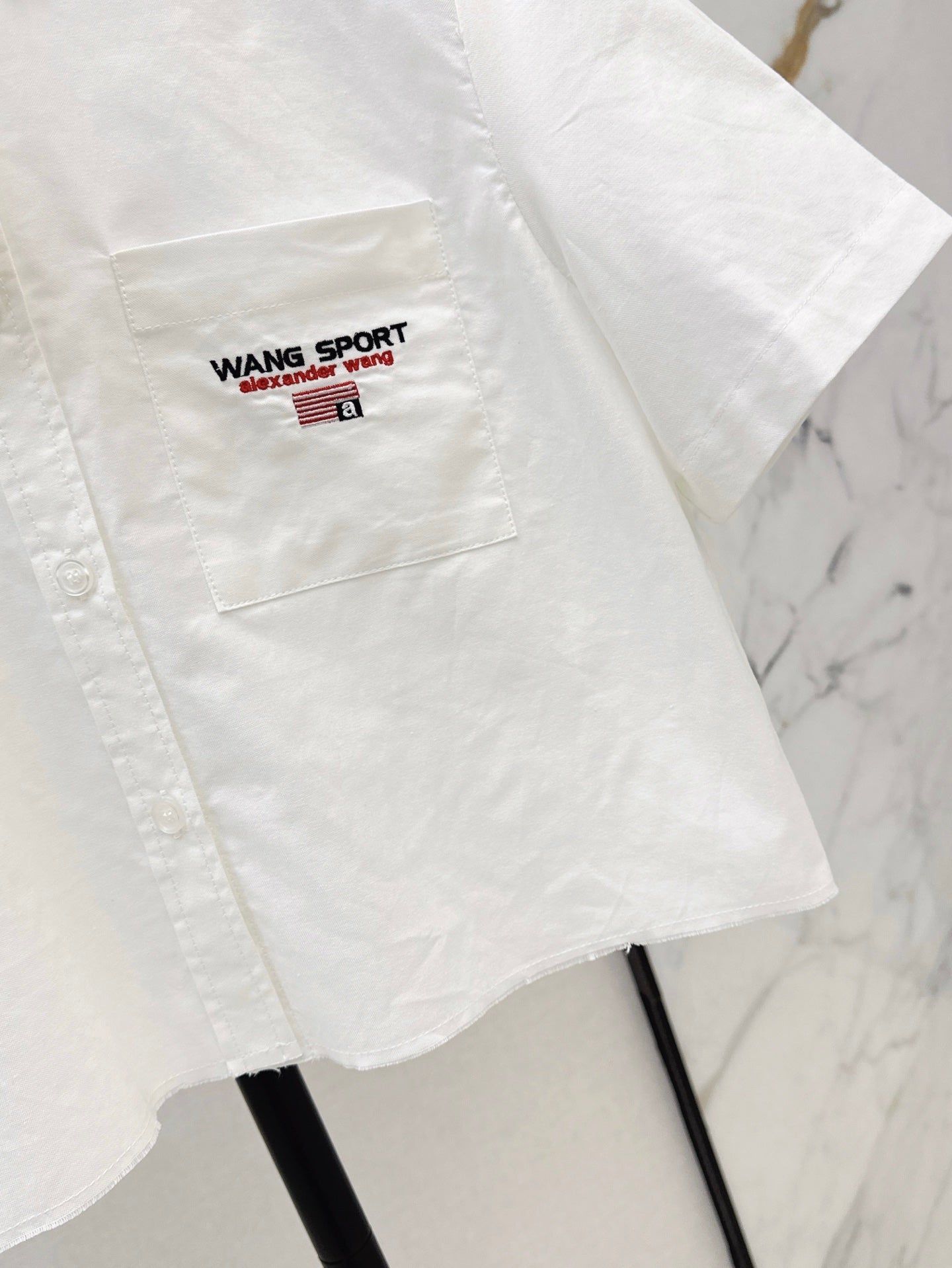 Alexand 25ss crop shirt