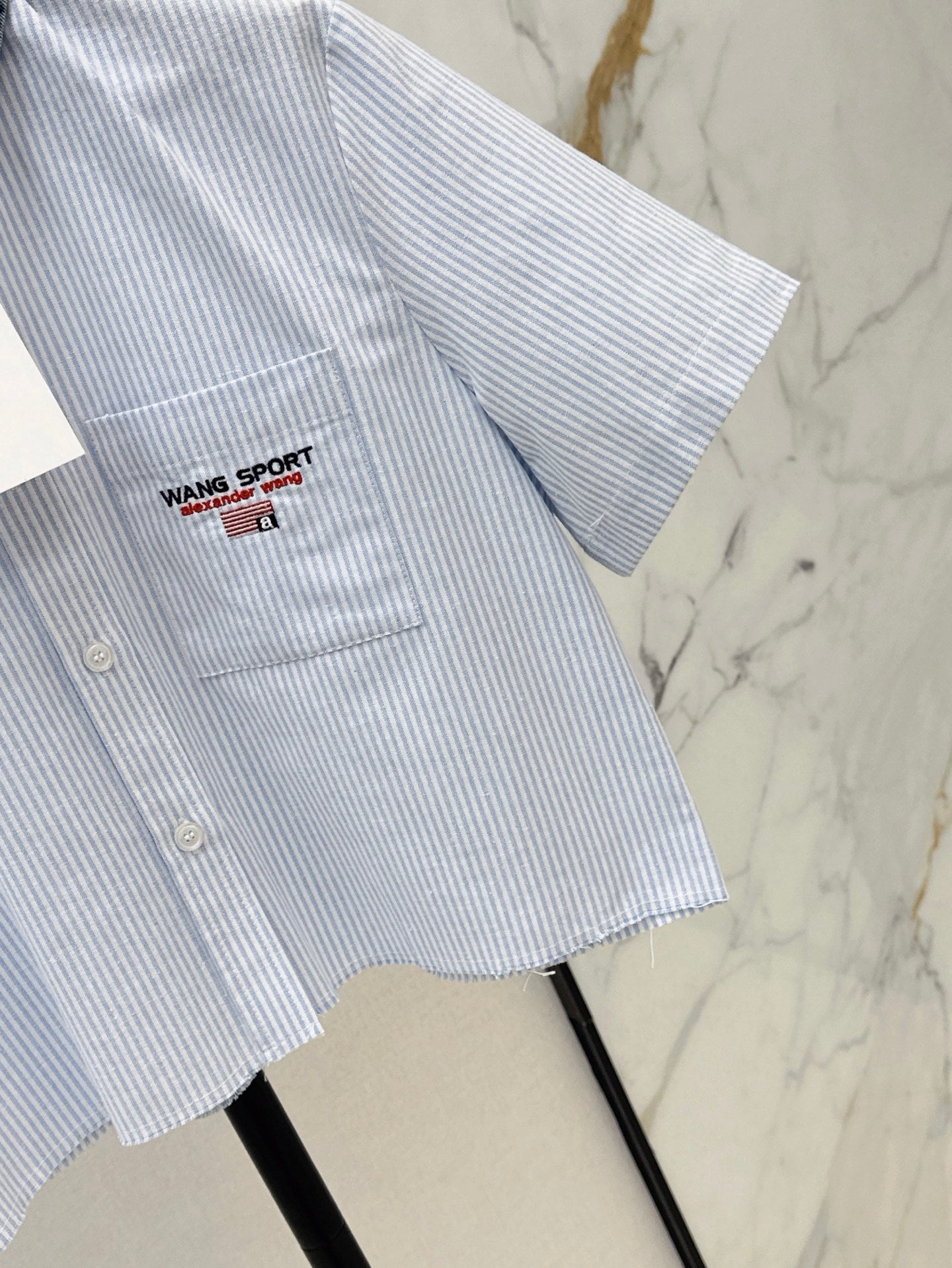 Alexand 25ss crop shirt