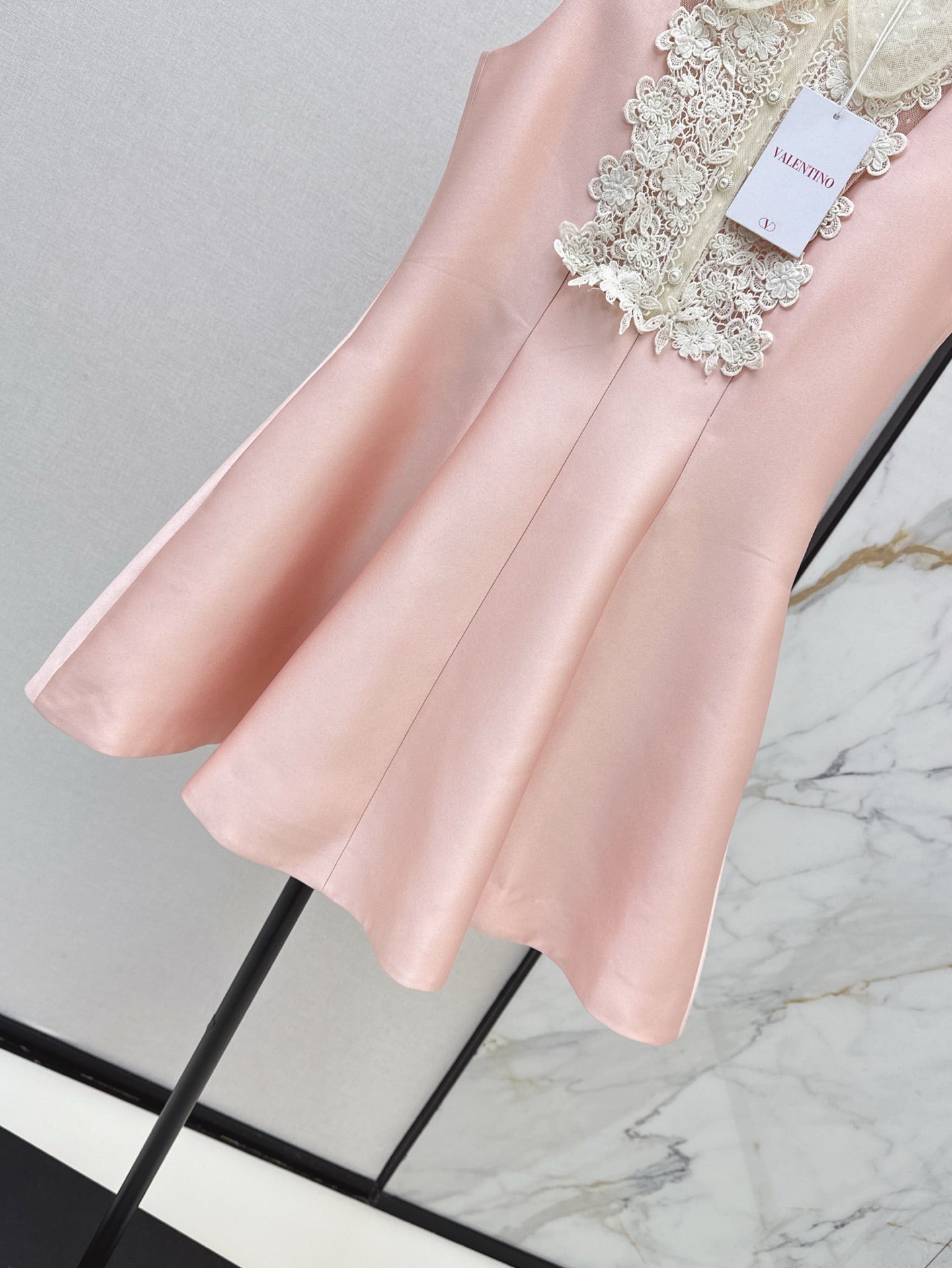 Val 25ss lace dress