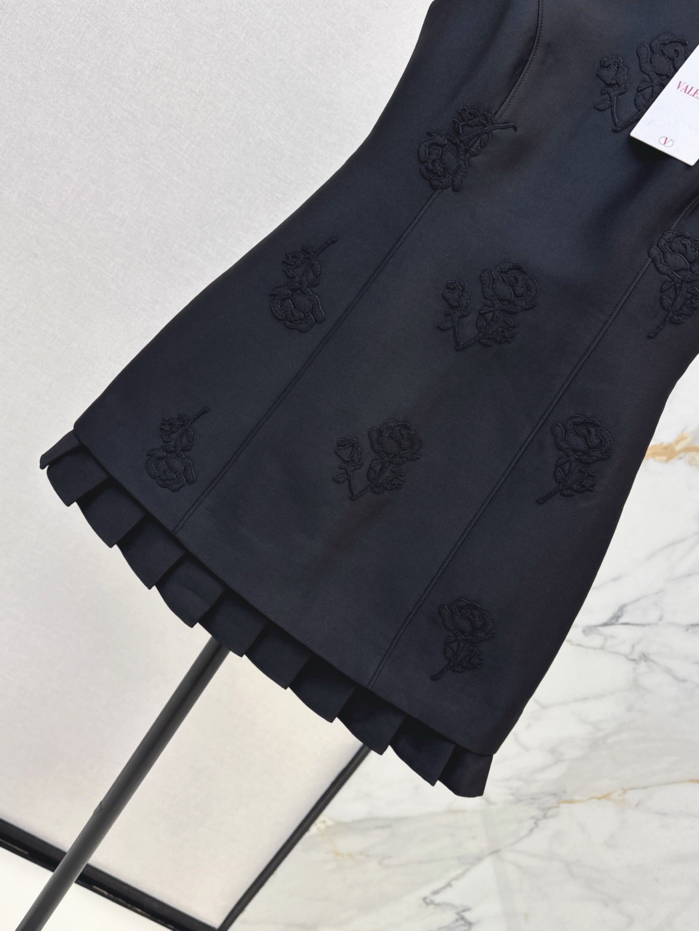 Val 25ss embroidered dress