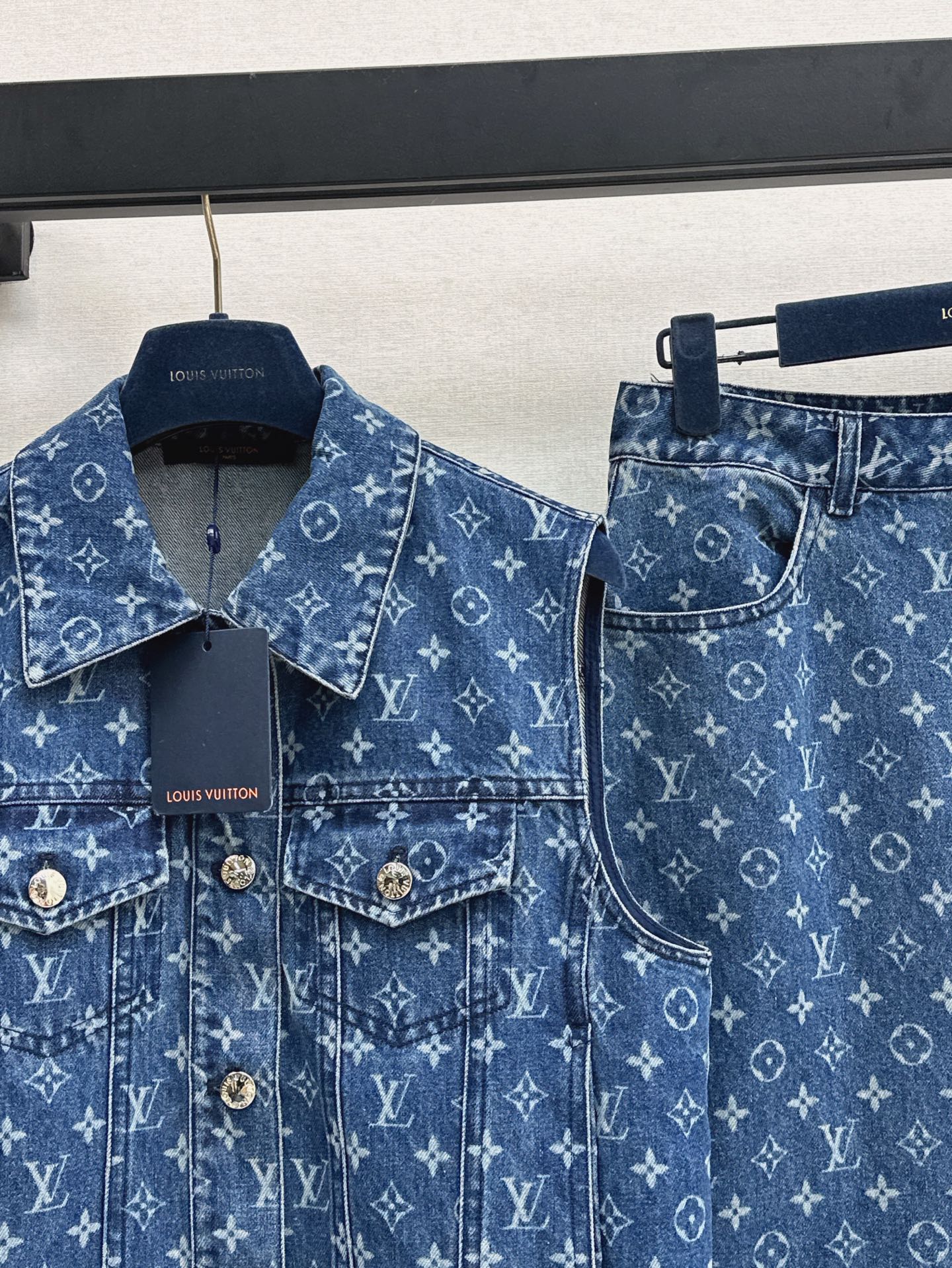L 25ss monogram denim suit