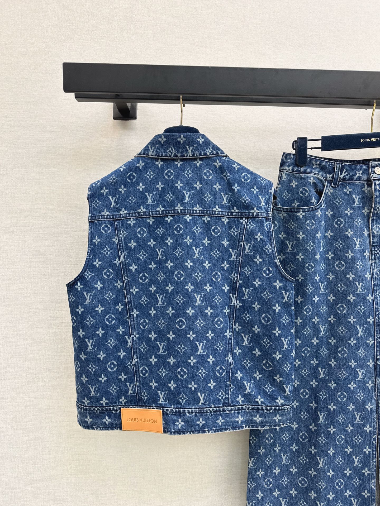 L 25ss monogram denim suit