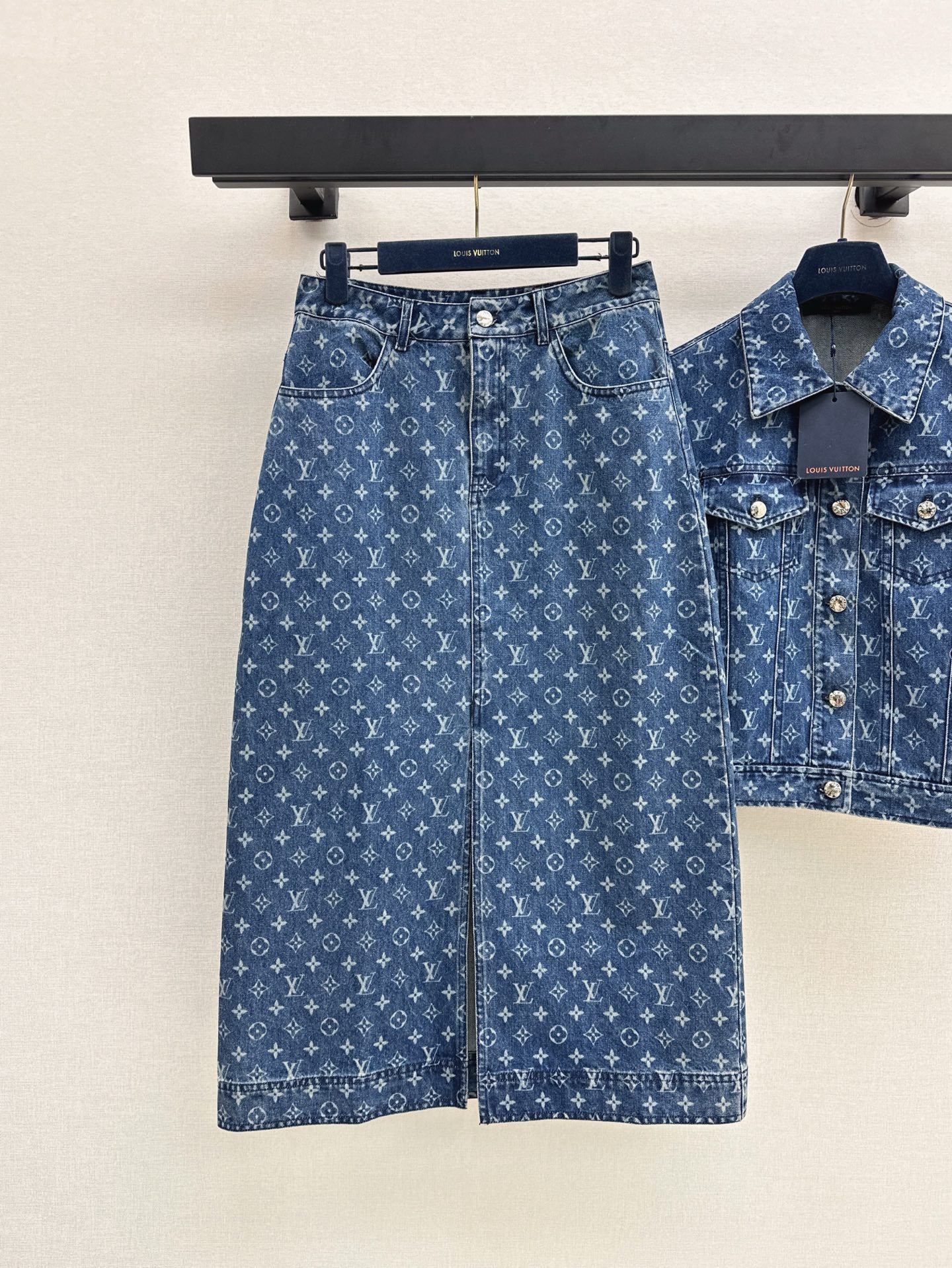 L 25ss monogram denim suit