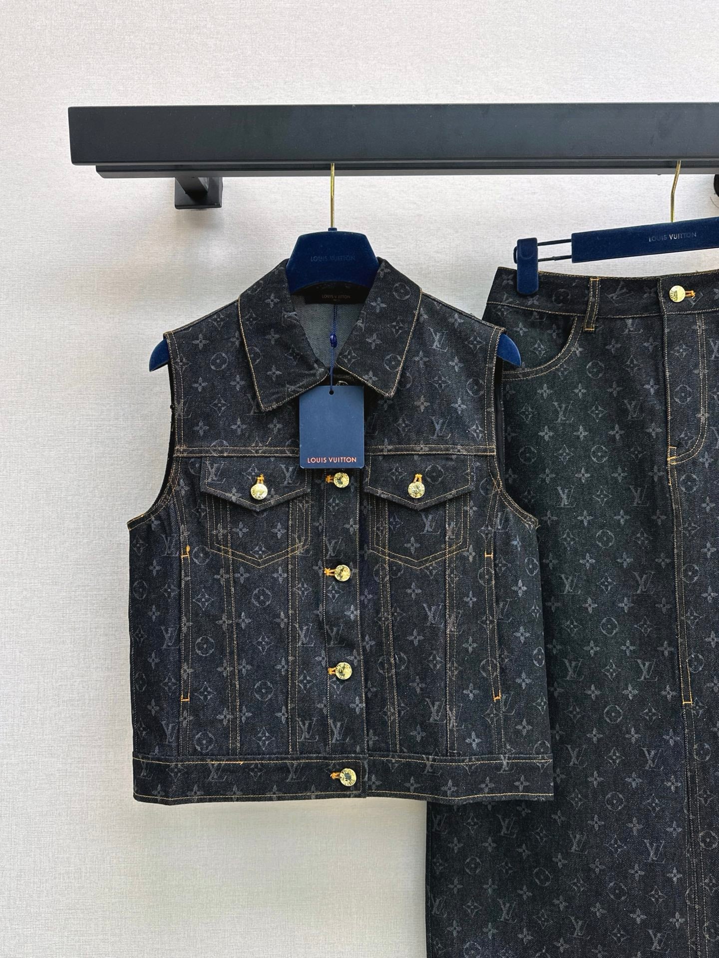 L 25ss monogram denim suit
